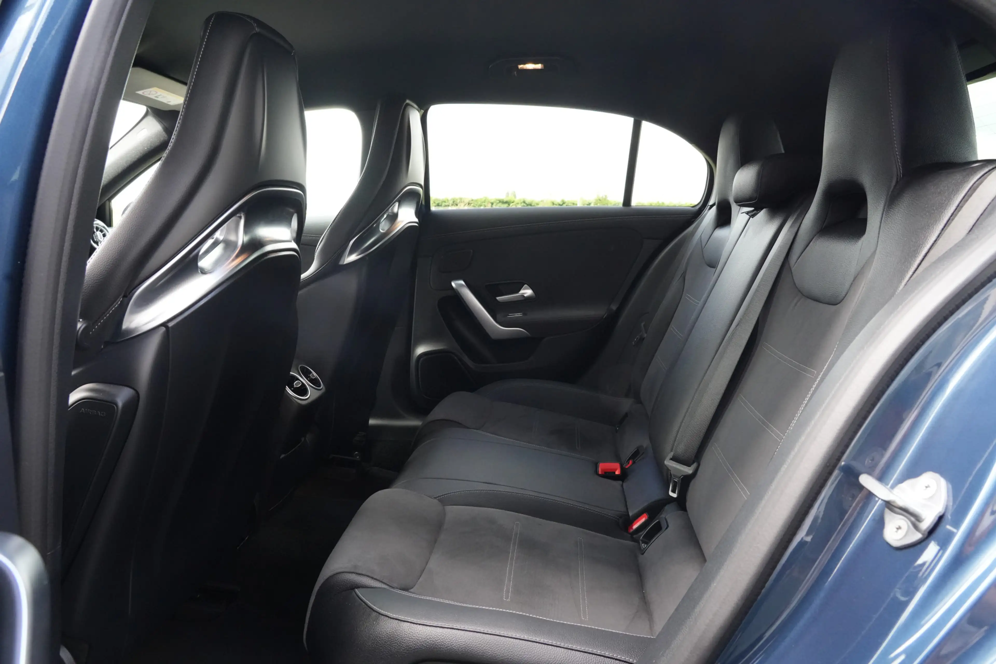 Mercedes-Benz A 35 AMG 4MATIC EDITION 1 306pk Stoelverwarming/Performance — photo 28