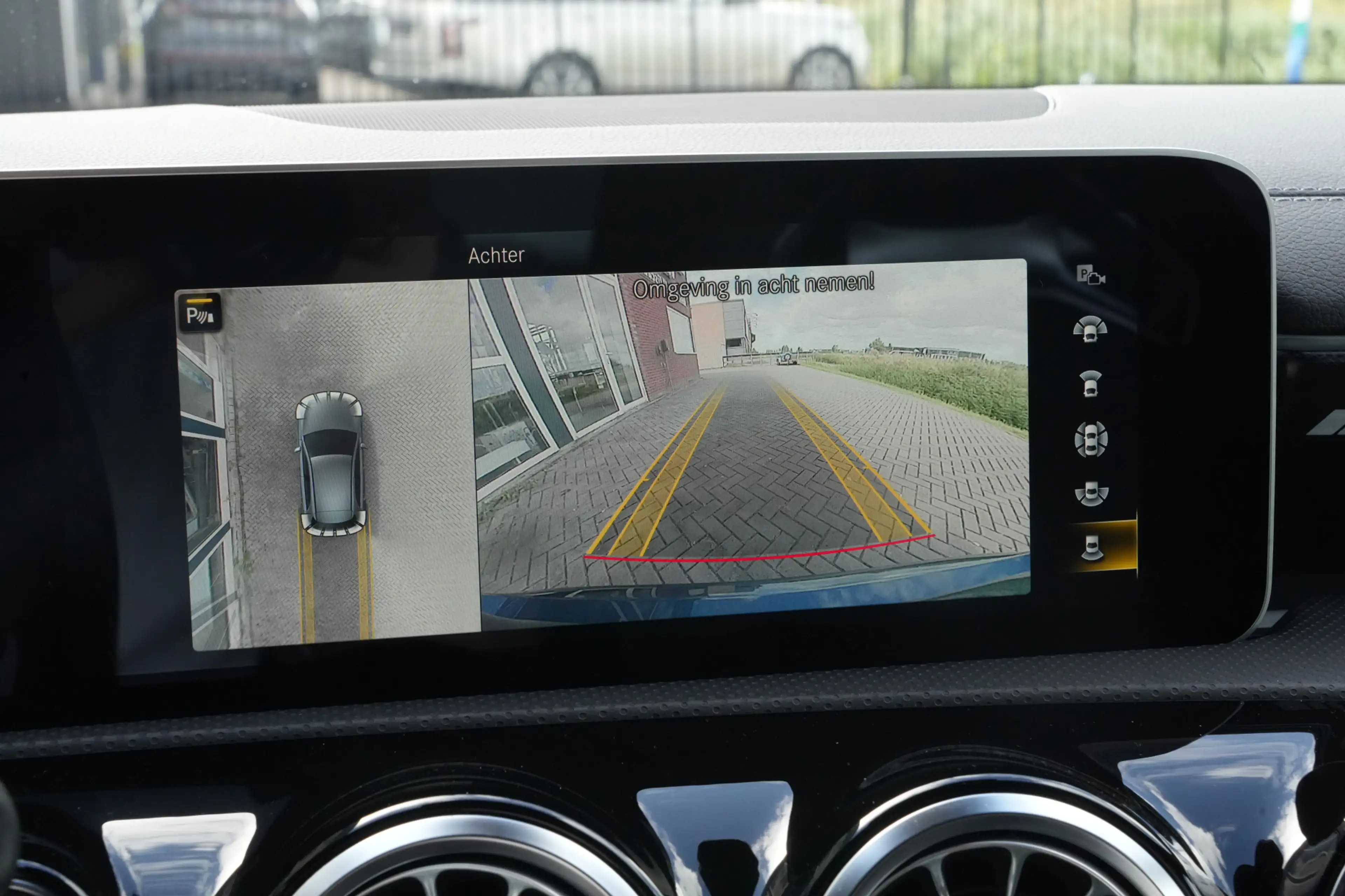 Mercedes-Benz A 35 AMG 4MATIC EDITION 1 306pk Stoelverwarming/Performance — photo 15