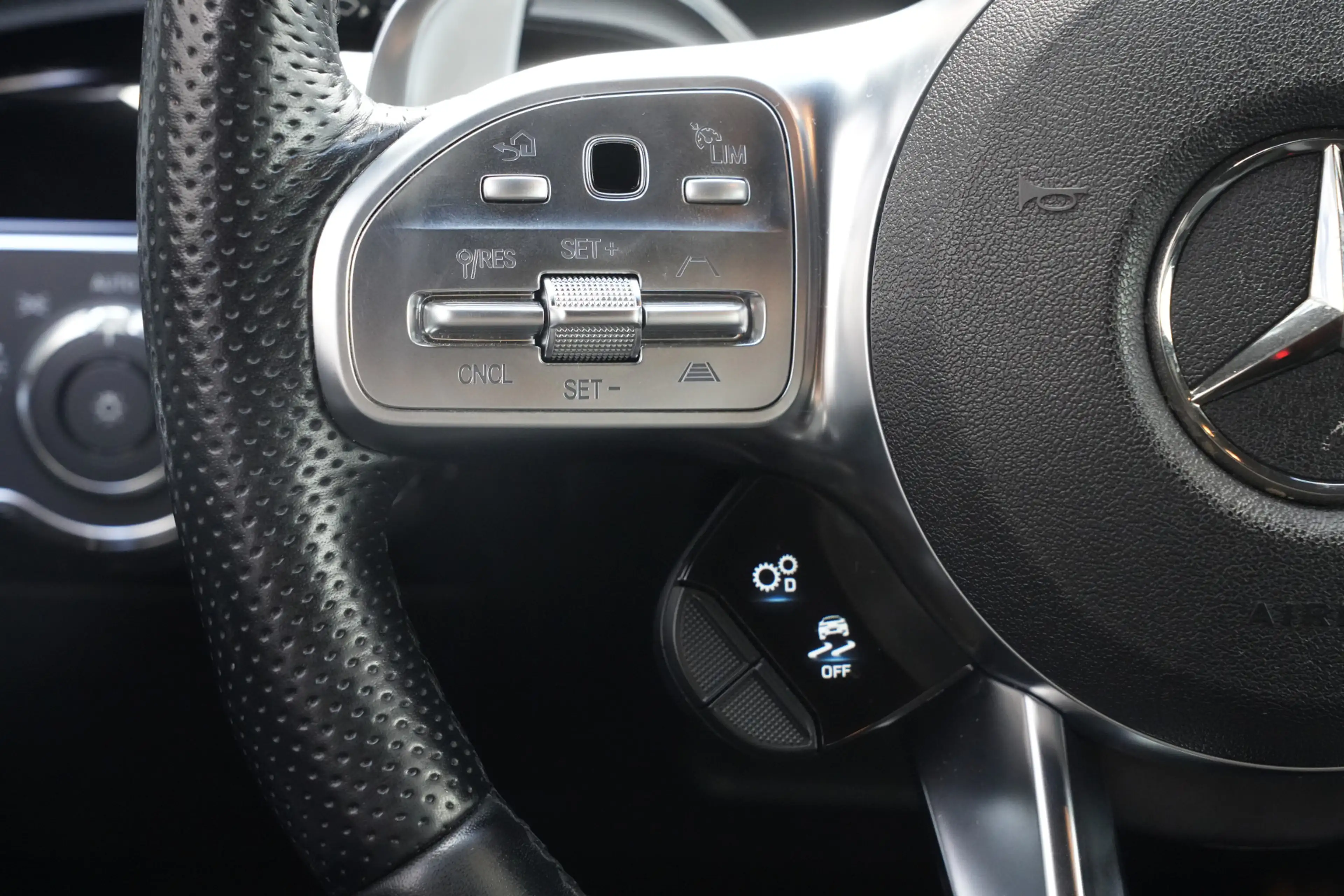 Mercedes-Benz A 35 AMG 4MATIC EDITION 1 306pk Stoelverwarming/Performance — photo 19