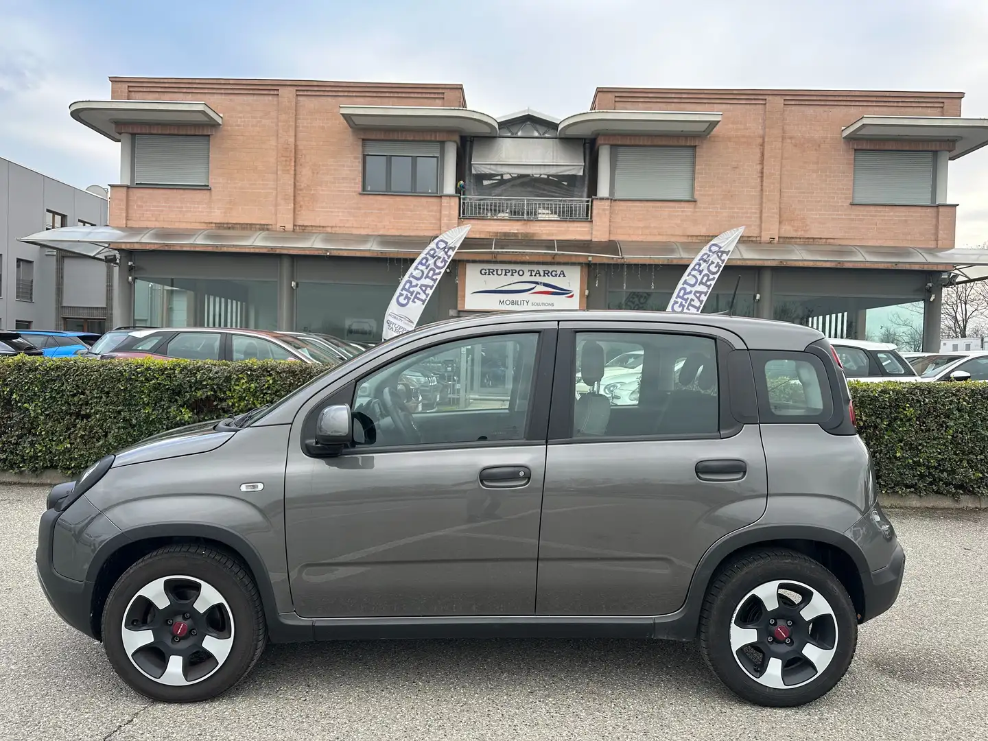 Fiat Panda 1.0 firefly hybrid Cross s Grigio - 1