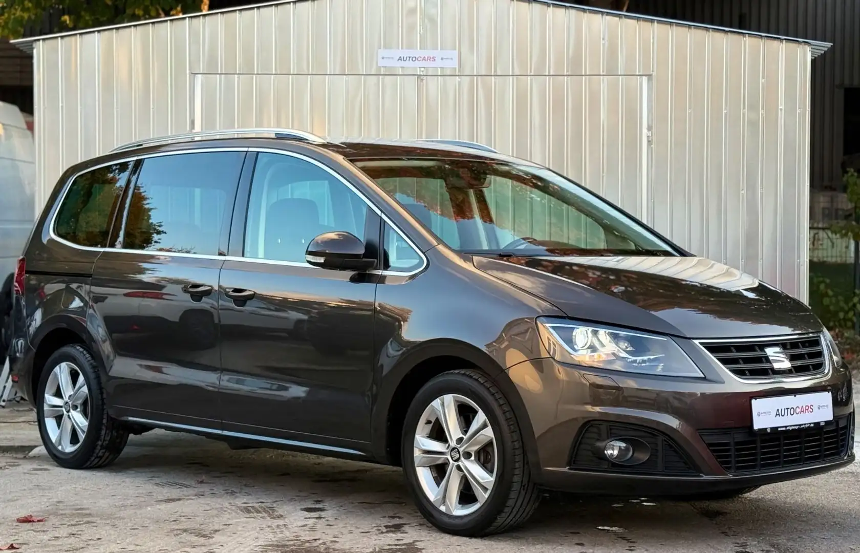 SEAT Alhambra 7-SITZER/KAMERA/BI-XENO/ACC/AHK Braun - 2