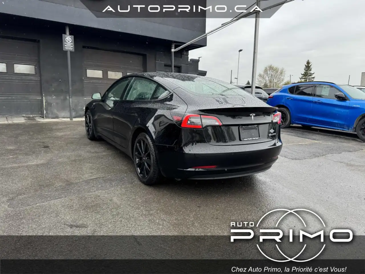 Tesla Model 3 снимка Tesla Model 3