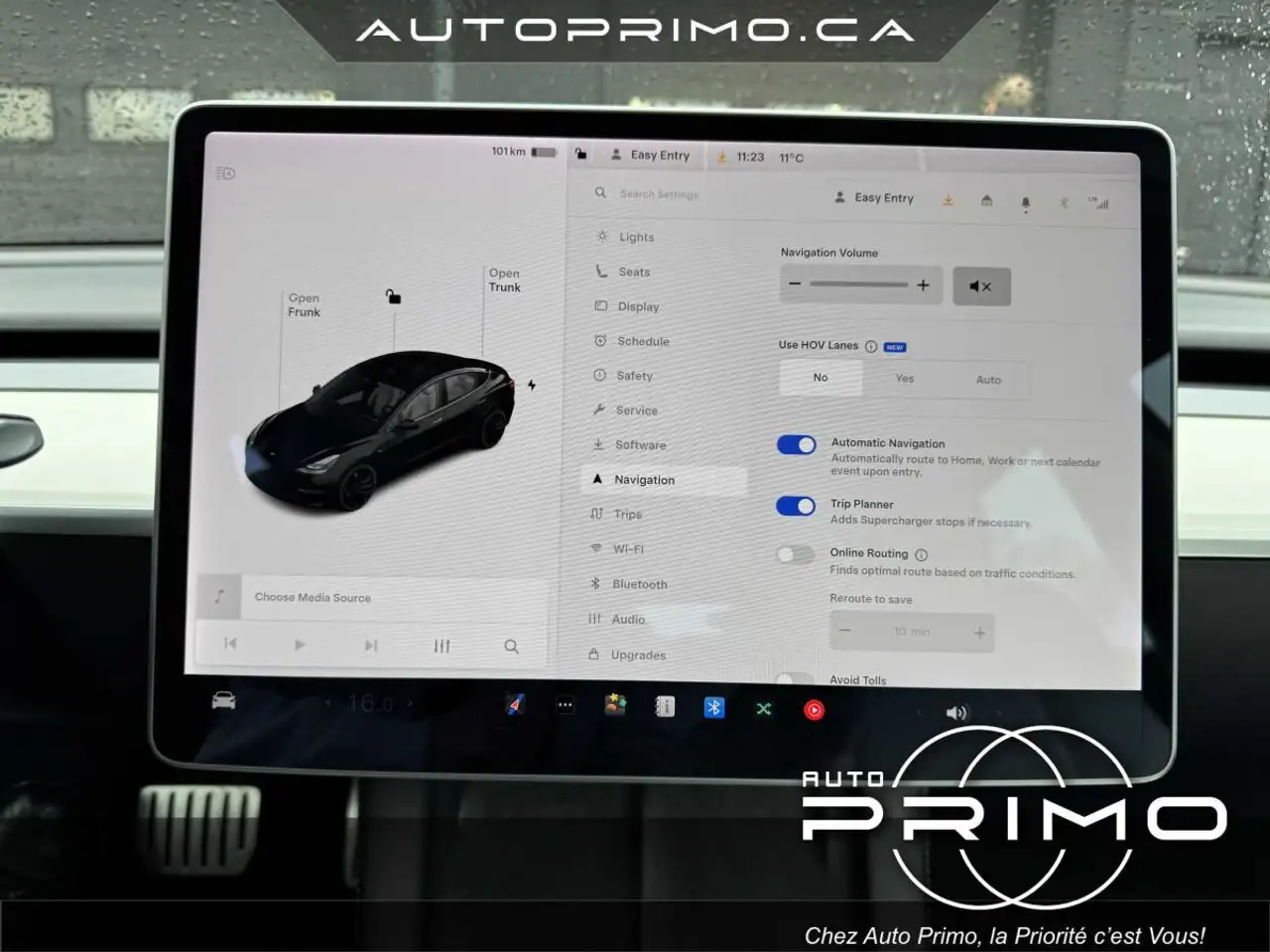 Tesla Model 3 снимка Tesla Model 3