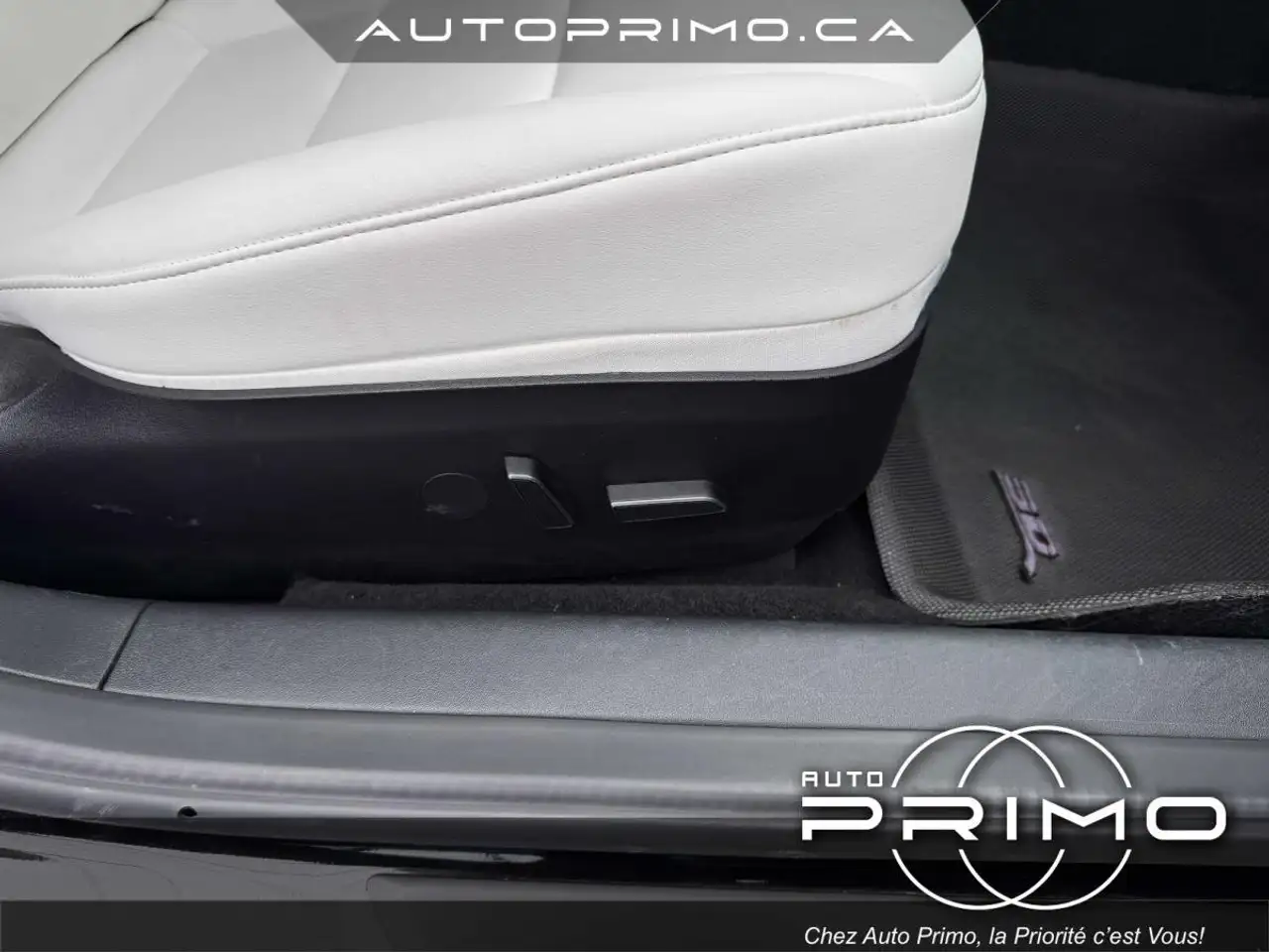 Tesla Model 3 снимка Tesla Model 3