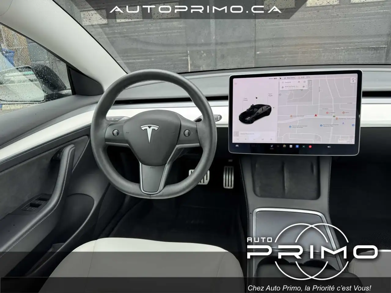 Tesla Model 3 снимка Tesla Model 3