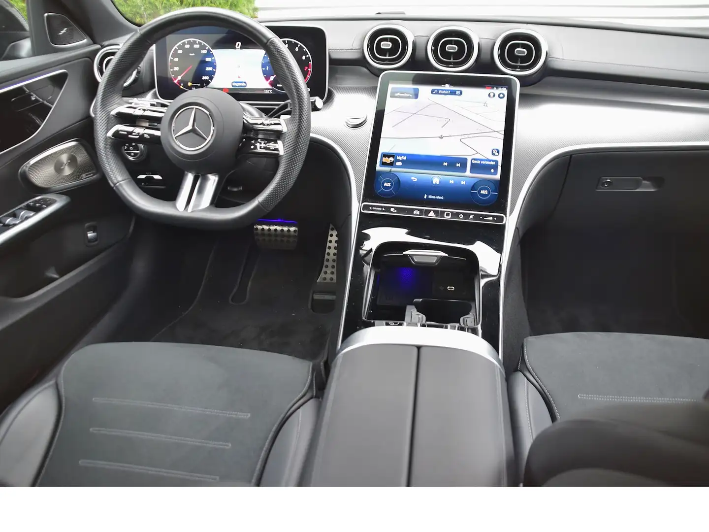 Mercedes-Benz C 180 AMG Line Advanced (Night 3D-Sound Spur Schwarz - 2