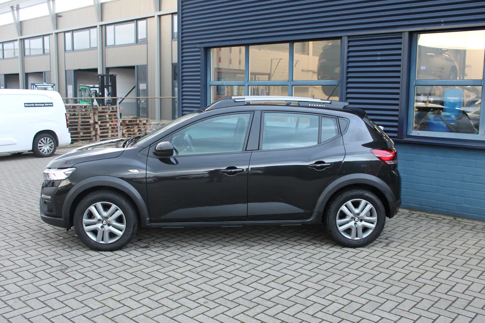 Dacia Sandero Stepway 1.0 TCe 90 Comfort Camera | Navigatie | Cl Noir - 2