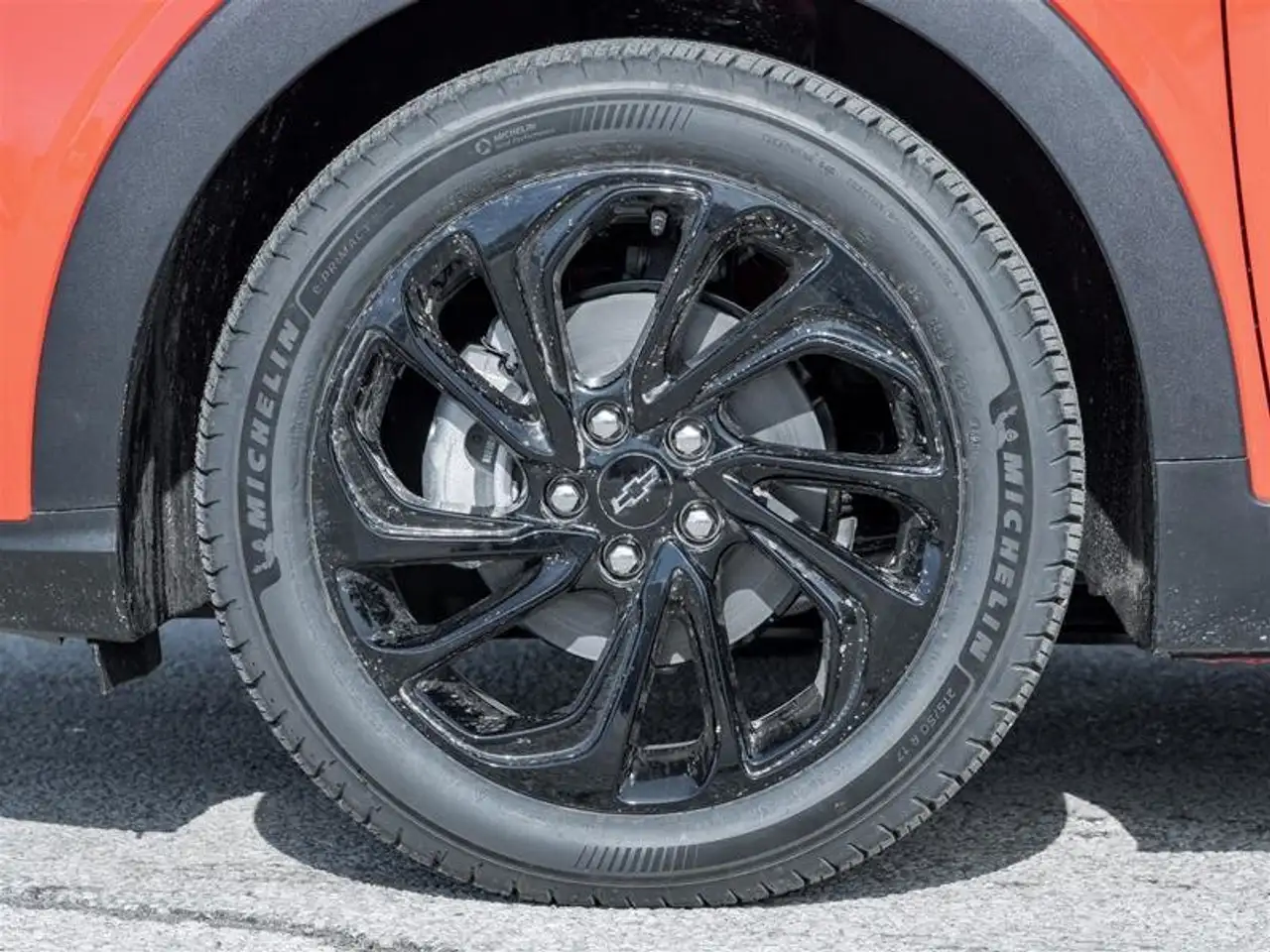 Chevrolet Bolt снимка Chevrolet Bolt