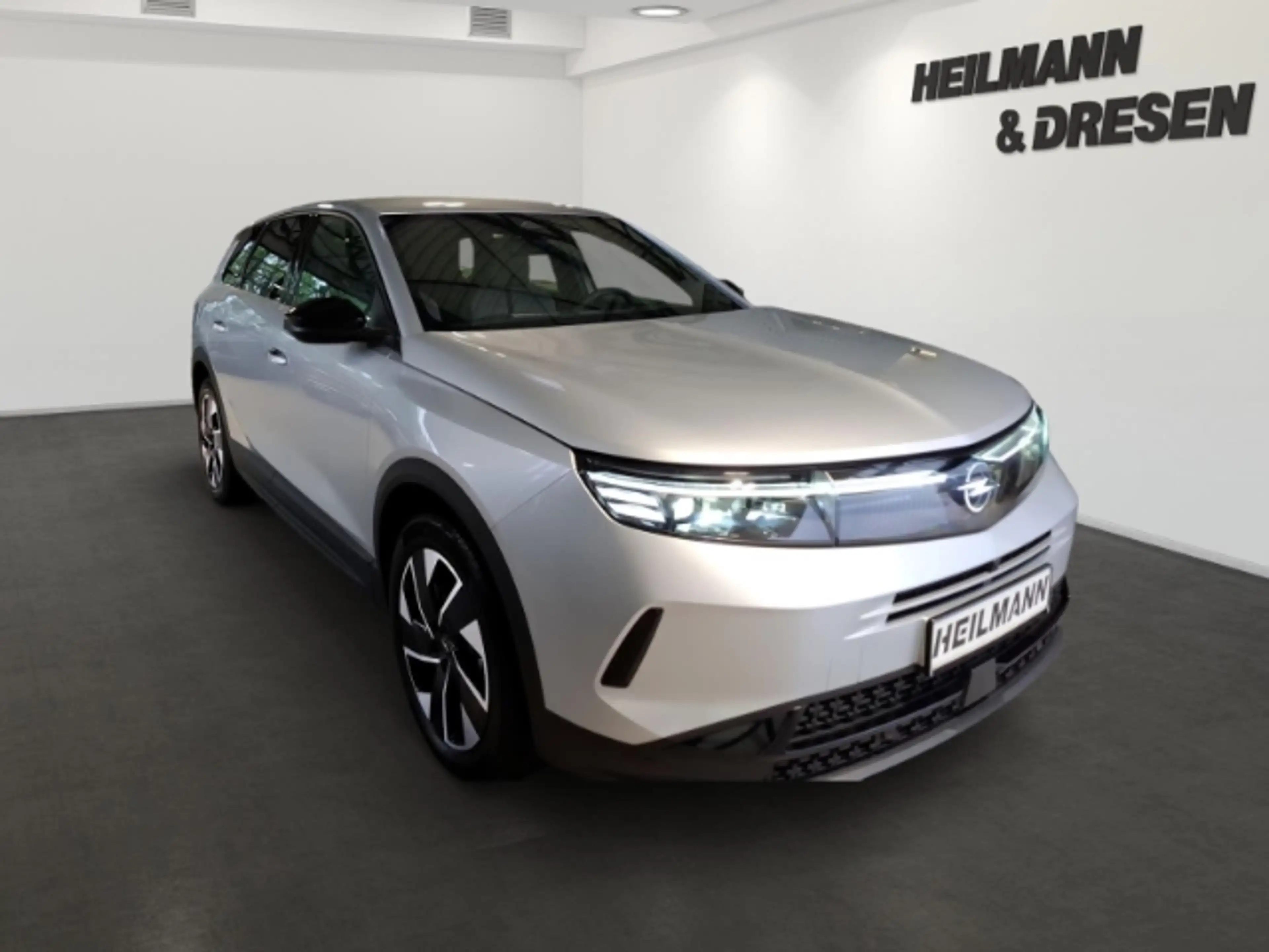 Opel Grandland GS 1,2 Hybrid Automatik/Navi/HUD/Lenkrad/Sitzheizu — photo 2