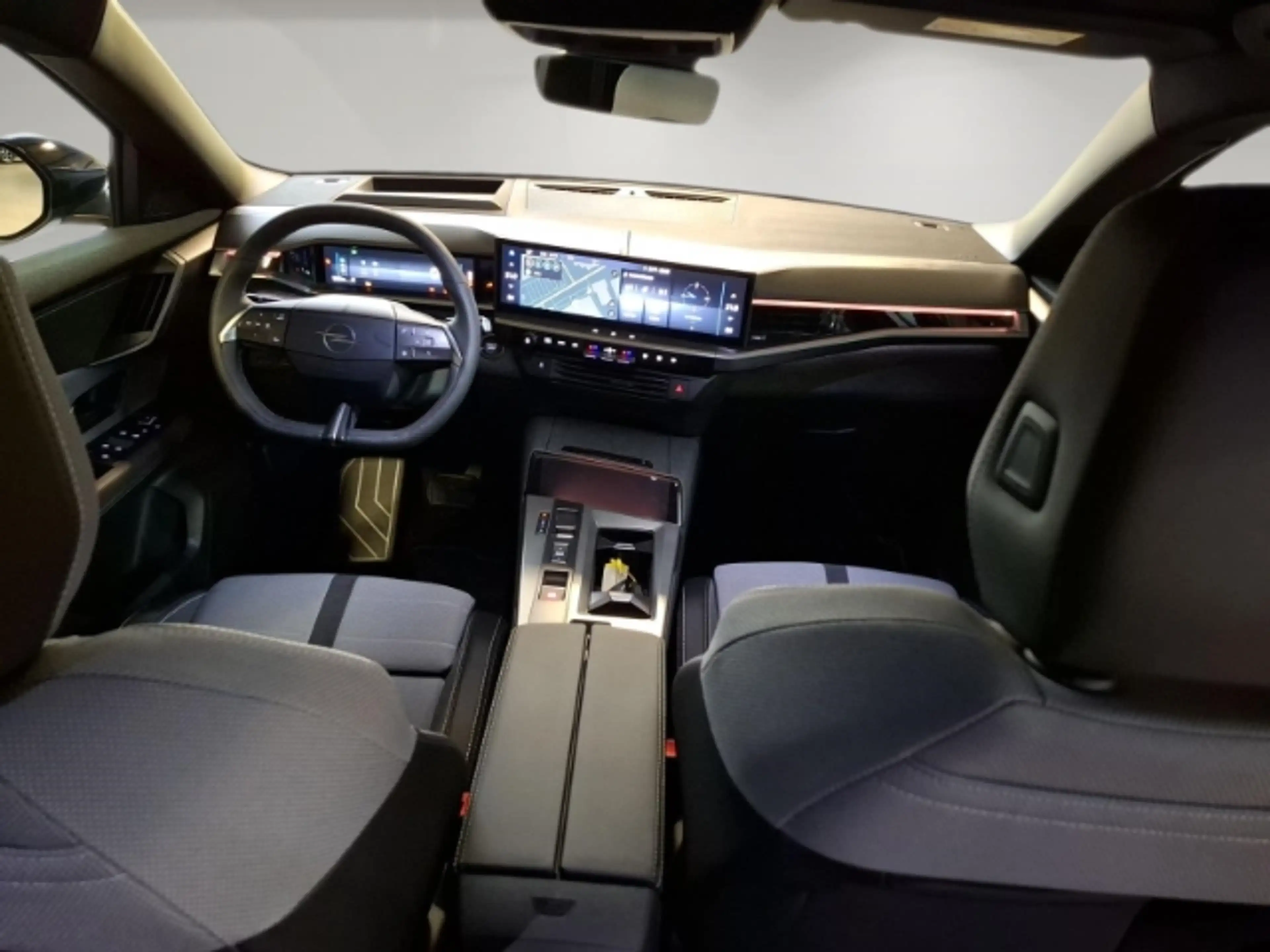Opel Grandland GS 1,2 Hybrid Automatik/Navi/HUD/Lenkrad/Sitzheizu — photo 11