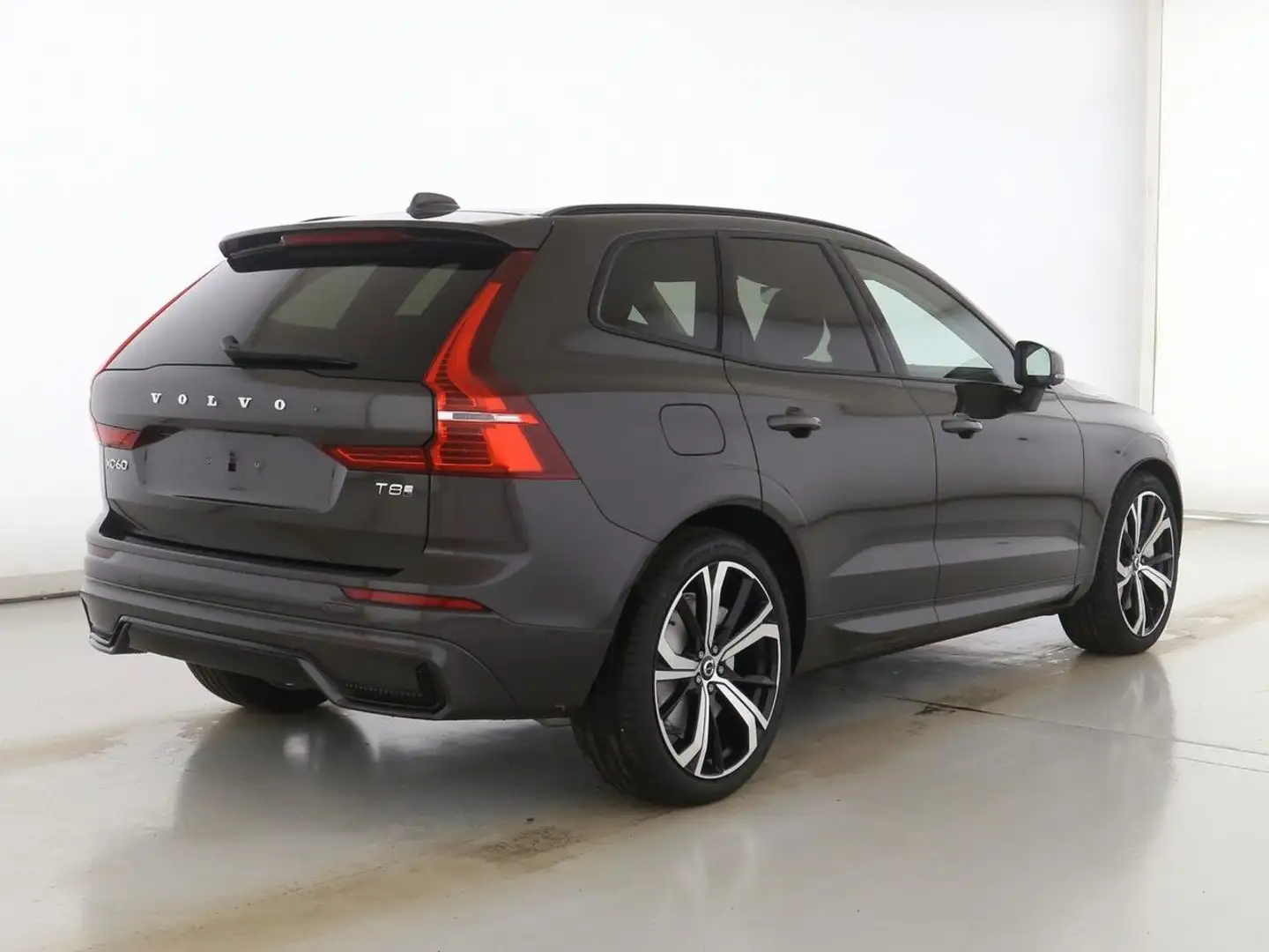 Volvo XC60 T8 Ultra Dark Recharge Plug-In Hybrid AWD Grau - 2