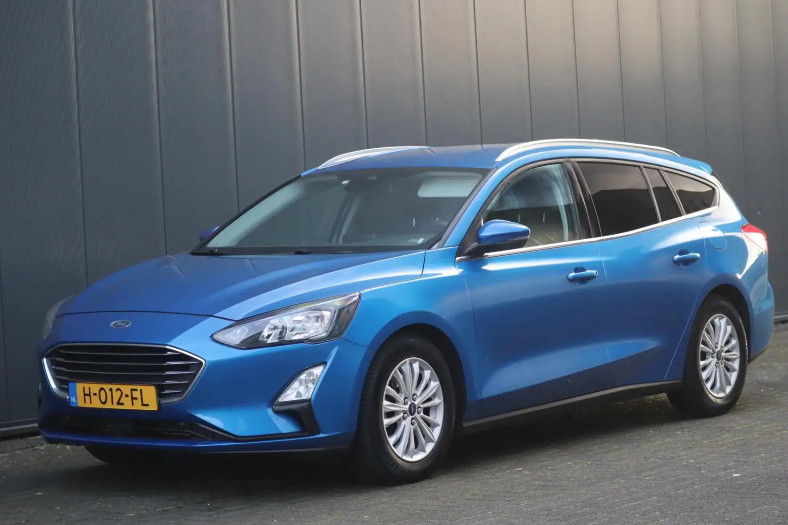 Ford Focus Wagon 1.0 EcoBoost Titanium Business | PDC | Org. Blau - 1