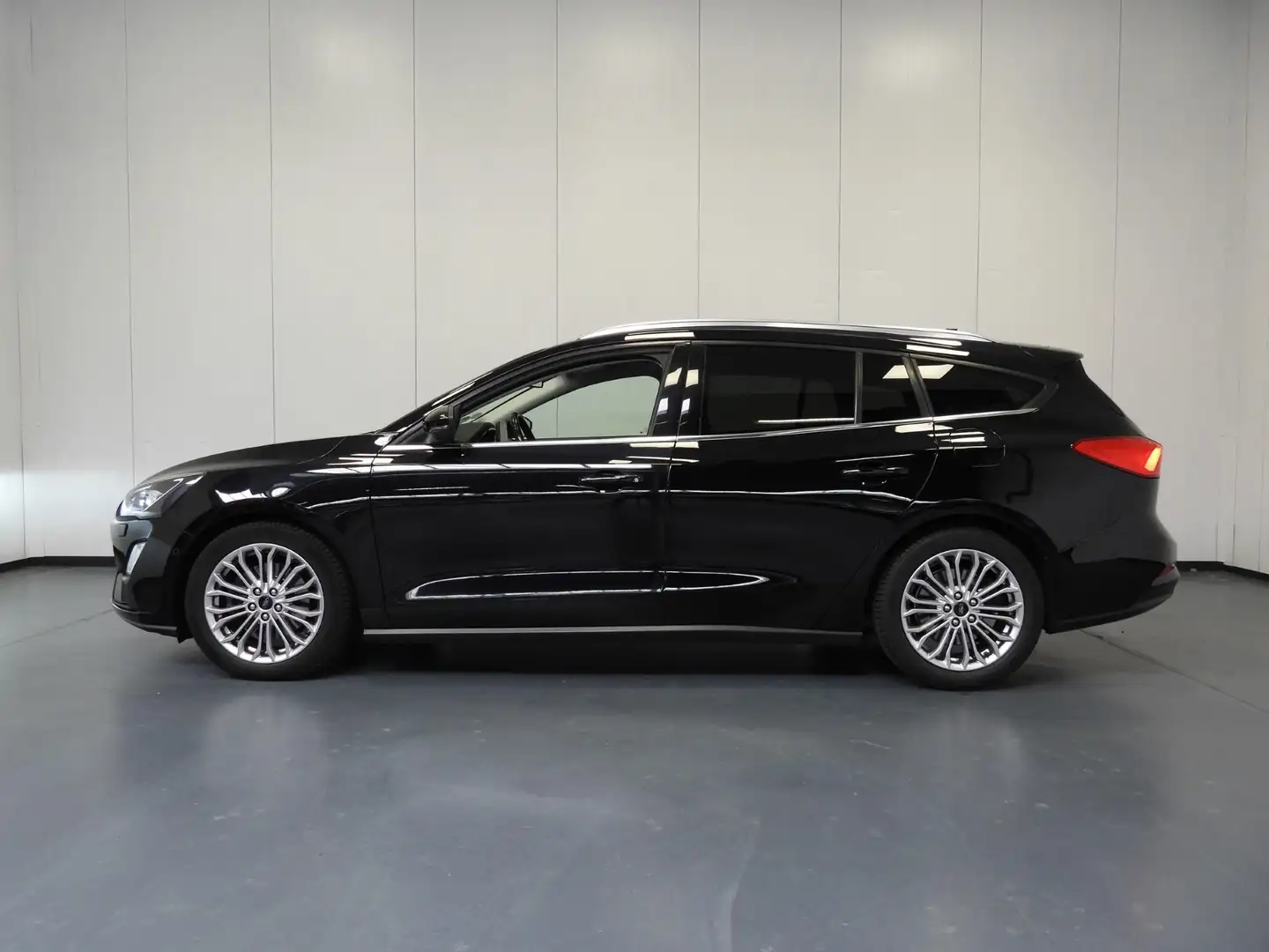 Ford Focus Wagon 1.0 EcoBoost Aut. Titanium Business NAVI/CAM Negro - 2