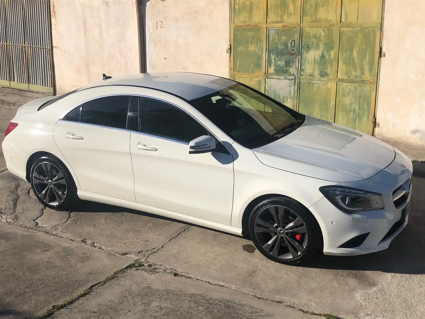 Mercedes-Benz CLA 200 CLA 200 d (cdi) Sport Bianco - 1