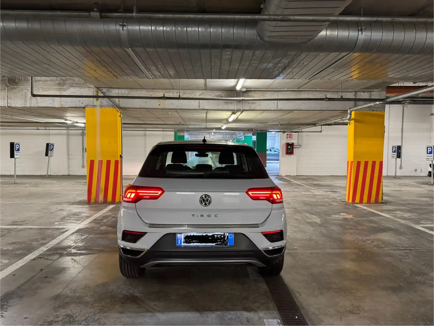 Volkswagen T-Roc 1.0 tsi Style 115cv - 2