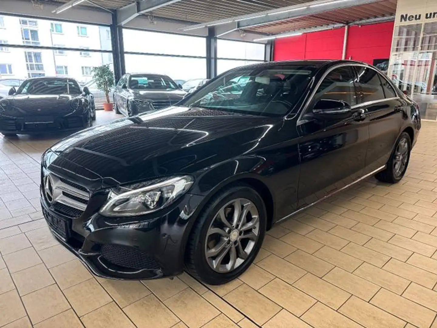 Mercedes-Benz C 200 C 200d AVANTGARDE *NAVI+LED+LEDER* 83TKM Zwart - 2