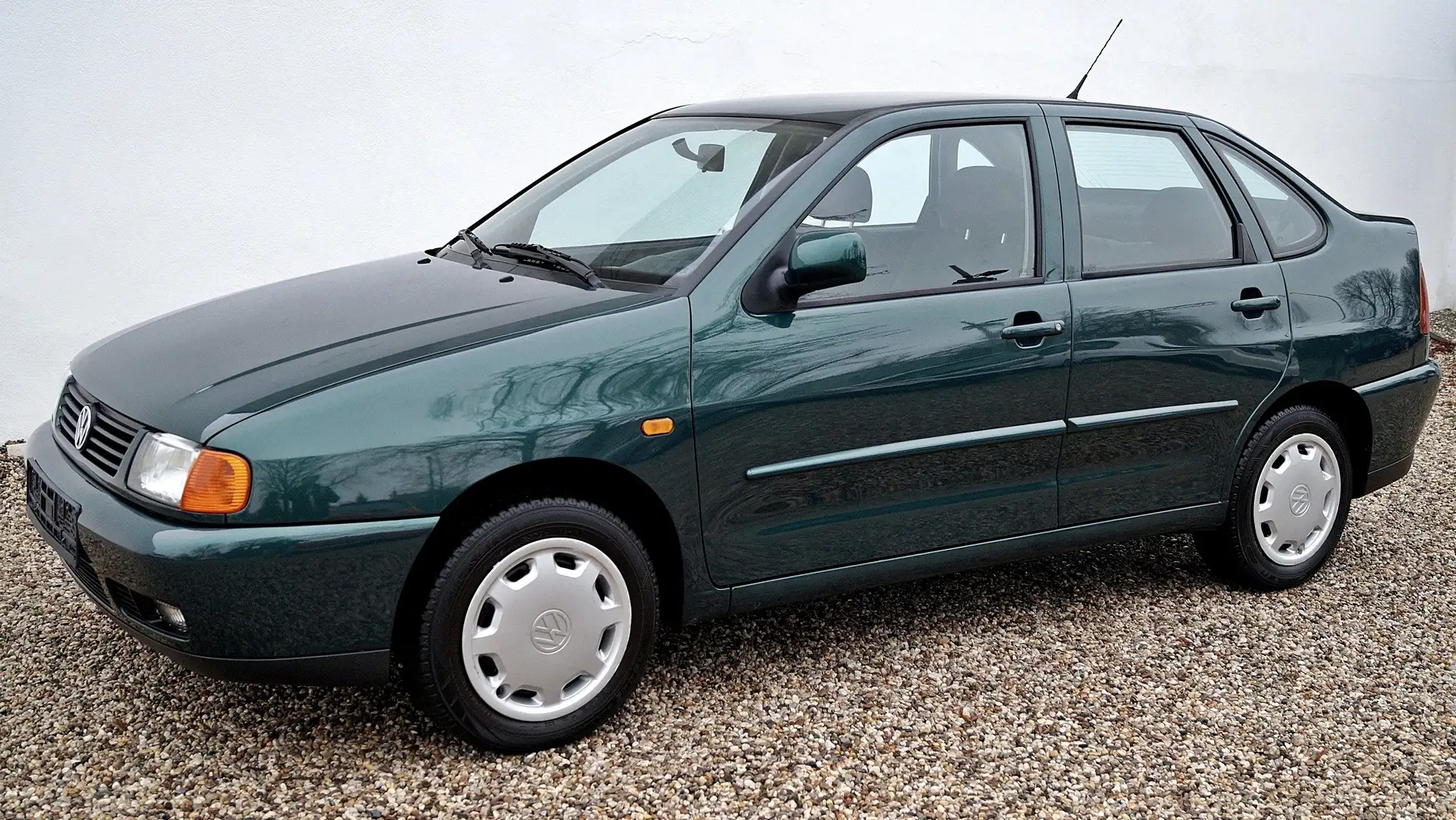 Volkswagen Polo CLASSIC COMFORTLINE+ERSTBESITZ *GEPRÜFTES FZG* Vert - 2