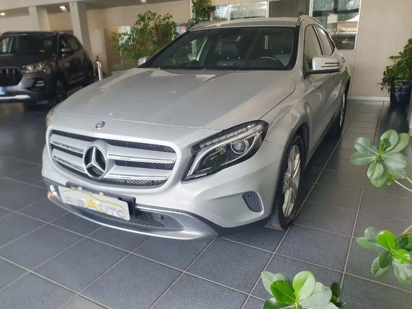 Mercedes-Benz GLA 220 d Automatic Premium Argento - 1