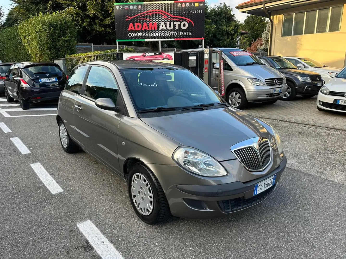 Lancia Ypsilon 1.2 16V Platino Grau - 1