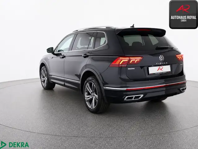 Volkswagen Tiguan Allspace view 3