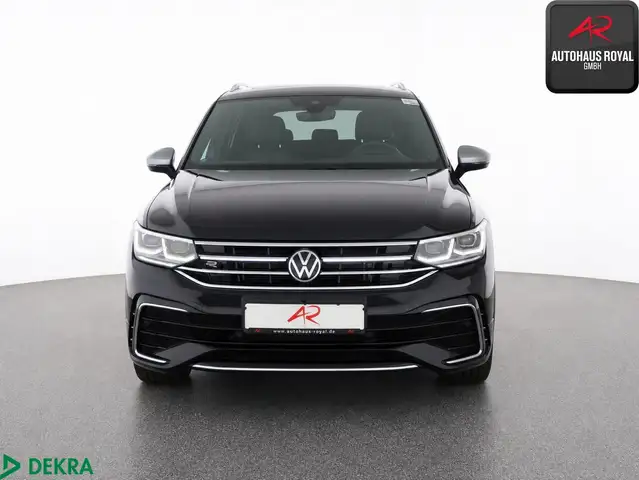 Volkswagen Tiguan Allspace view 8