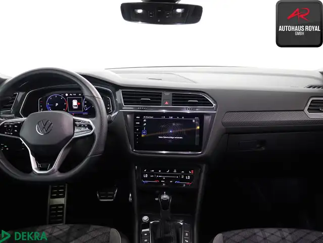 Volkswagen Tiguan Allspace view 9