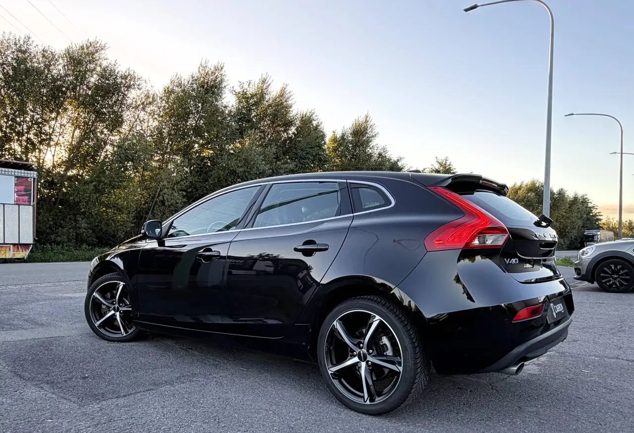 Volvo V40 — photo 5 sur 25