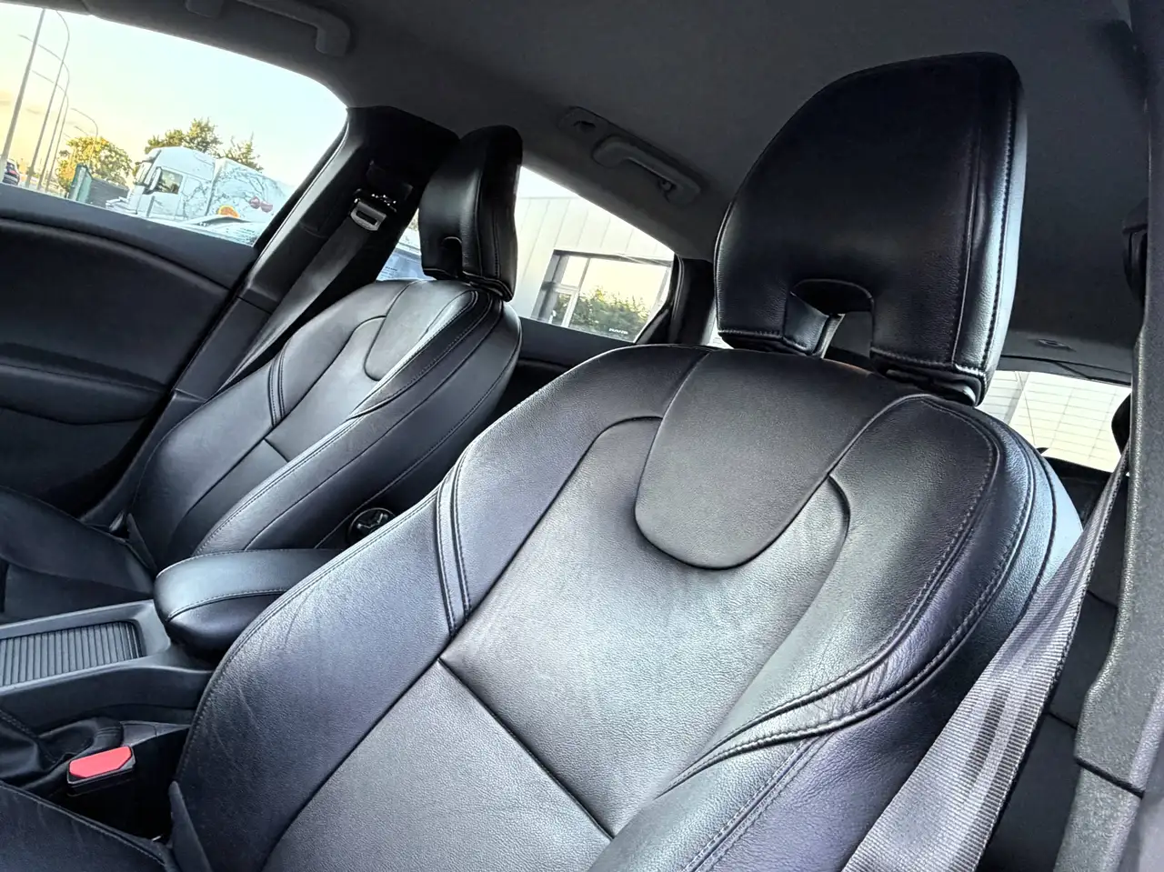 Volvo V40 — photo 15 sur 25