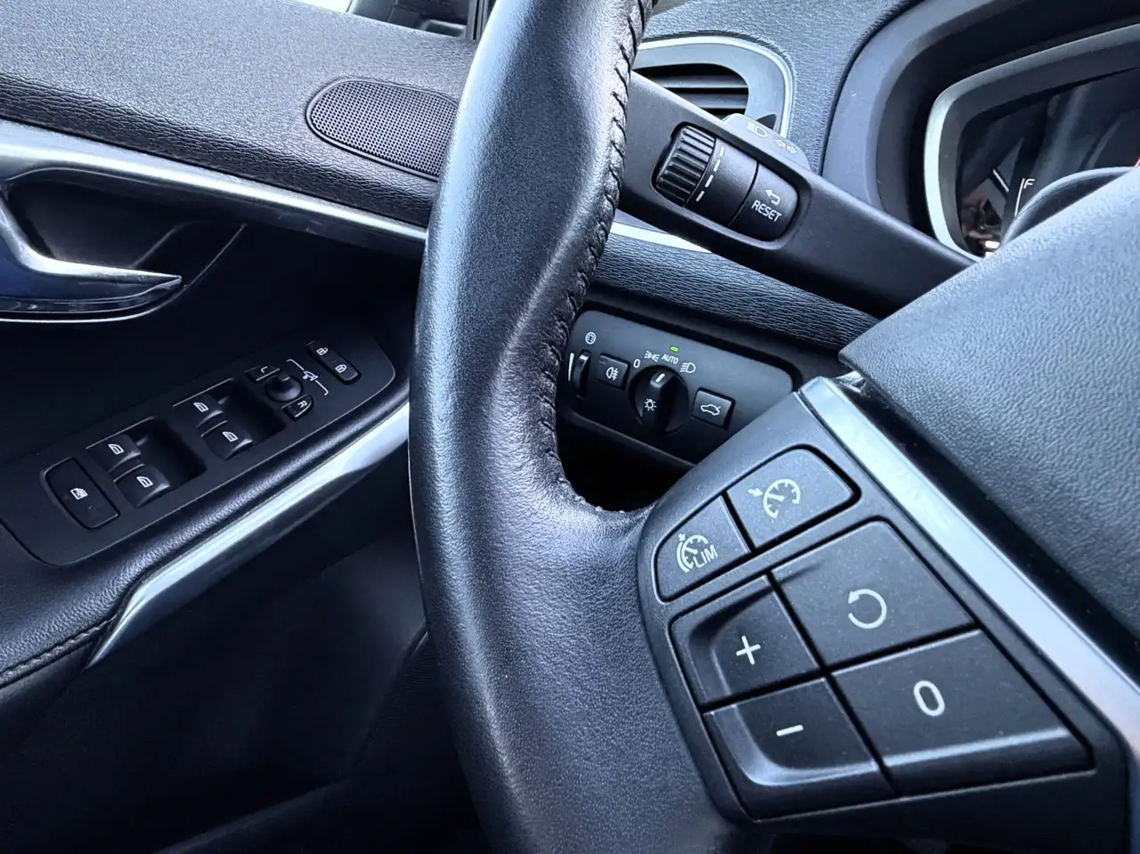 Volvo V40 — photo 23 sur 25