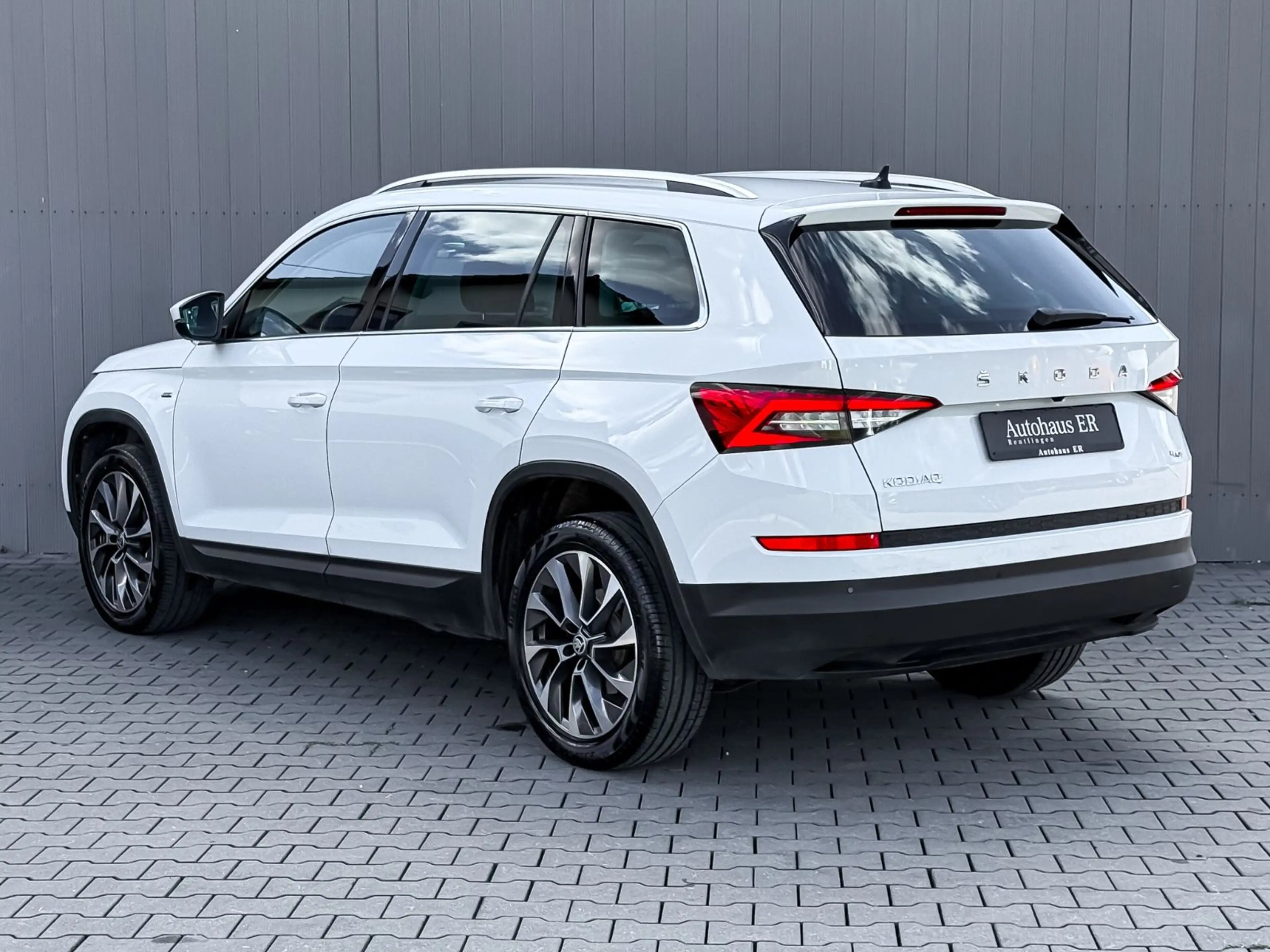 Skoda Kodiaq 4x4 DSG|ACC|LED|VIRTUAL|360|AHK|STANDHZ — photo 3