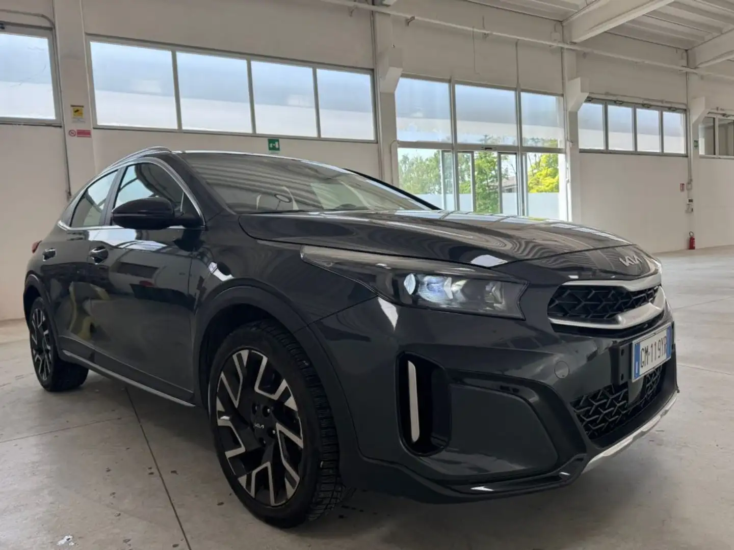 Kia XCeed 1.6 CRDi 136 CV MHEV DCT GT-Line Grau - 2