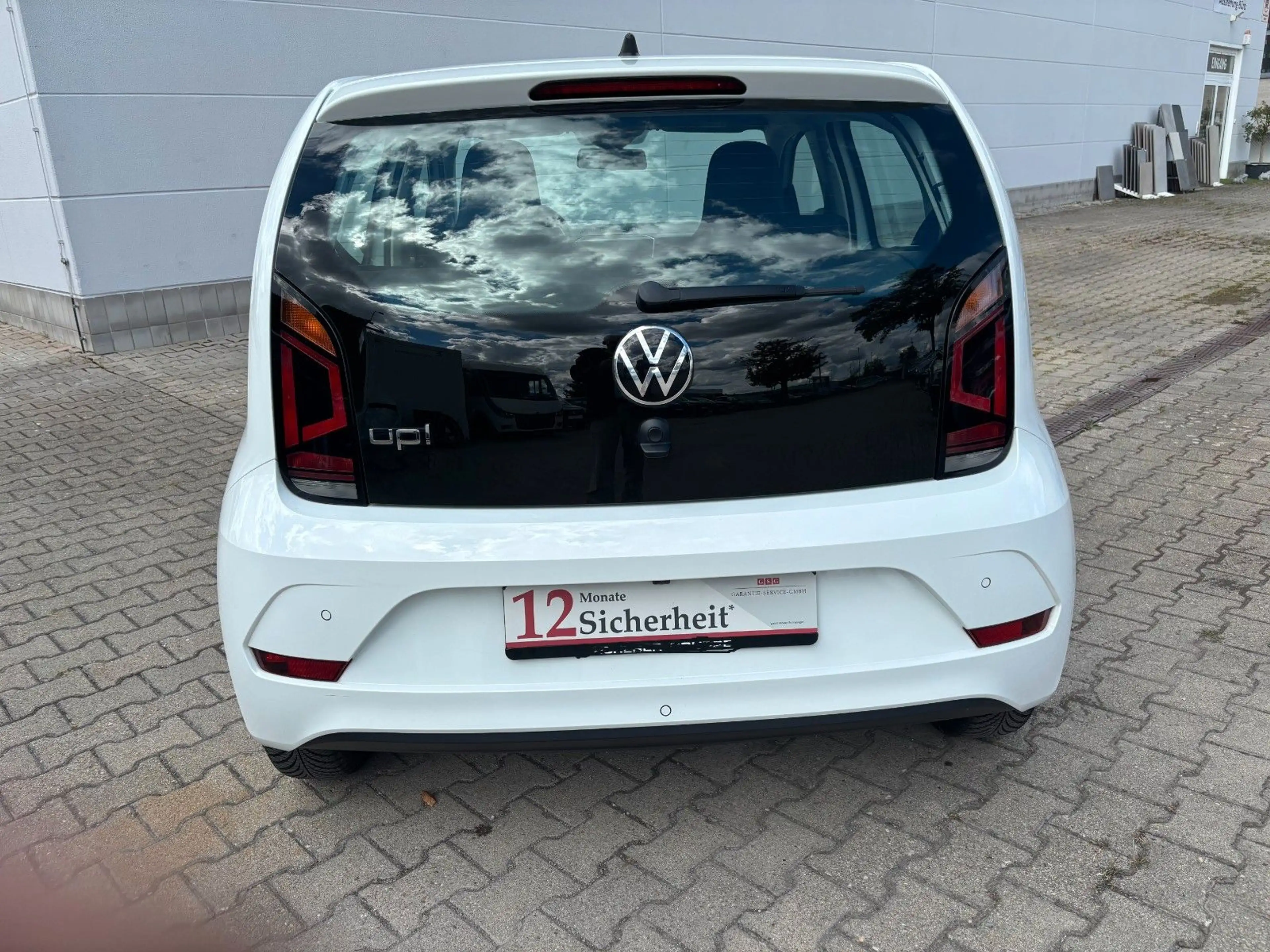 Volkswagen up! *KLIMA*4-Türer*SHZG*PDC*TEMP*KAMERA*SPUR*Eur6 — photo 11