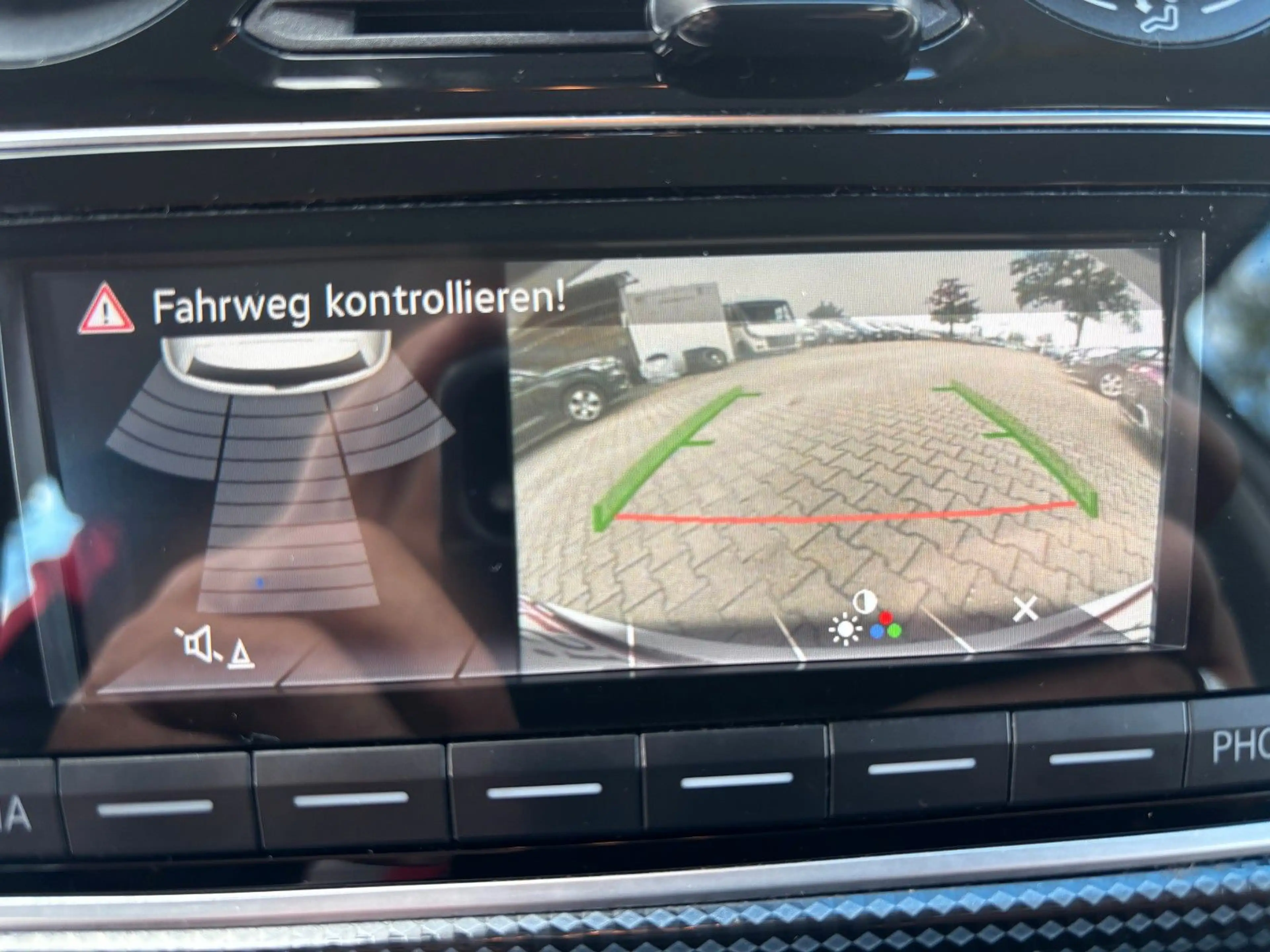 Volkswagen up! *KLIMA*4-Türer*SHZG*PDC*TEMP*KAMERA*SPUR*Eur6 — photo 14