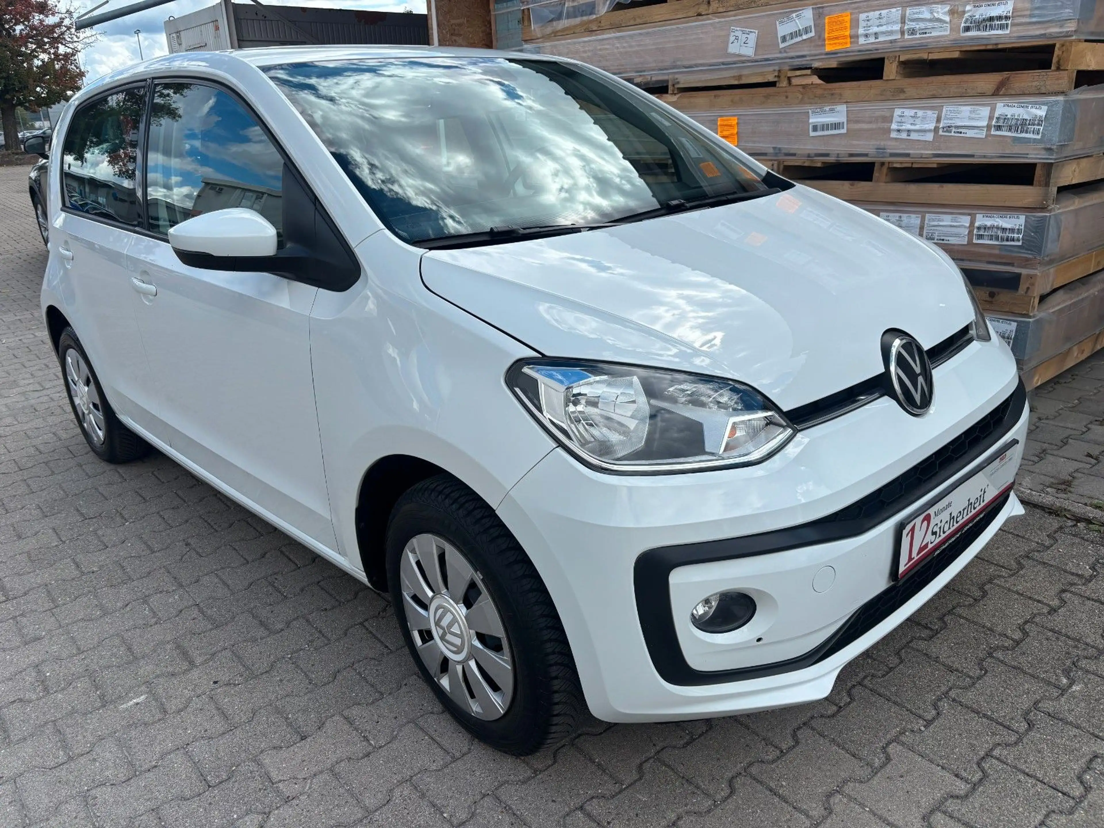 Volkswagen up! *KLIMA*4-Türer*SHZG*PDC*TEMP*KAMERA*SPUR*Eur6 — photo 6