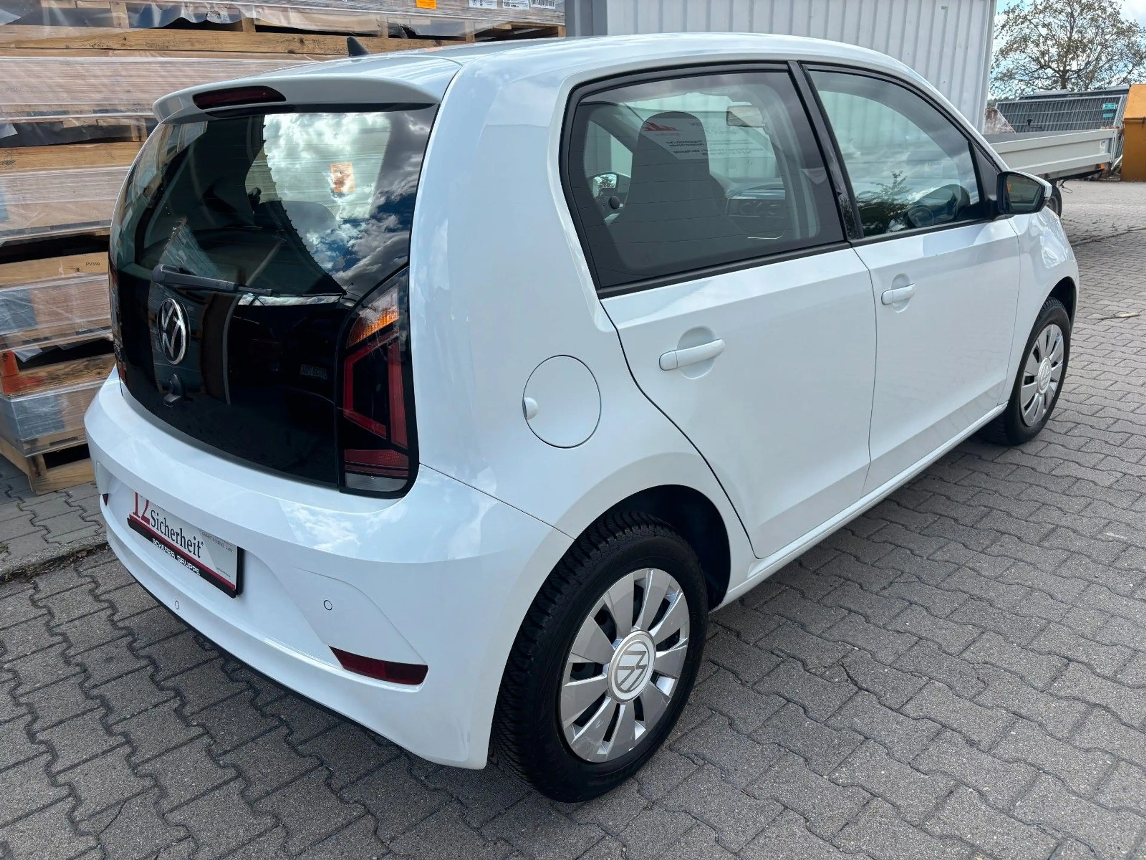 Volkswagen up! *KLIMA*4-Türer*SHZG*PDC*TEMP*KAMERA*SPUR*Eur6 — photo 5