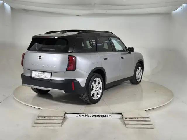 Mini Countryman view 5