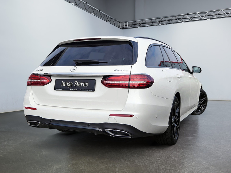 Mercedes-Benz E 450 T 4M AMG BURM NIGHT WIDE MEMO 360 AHK SPUR — photo 4