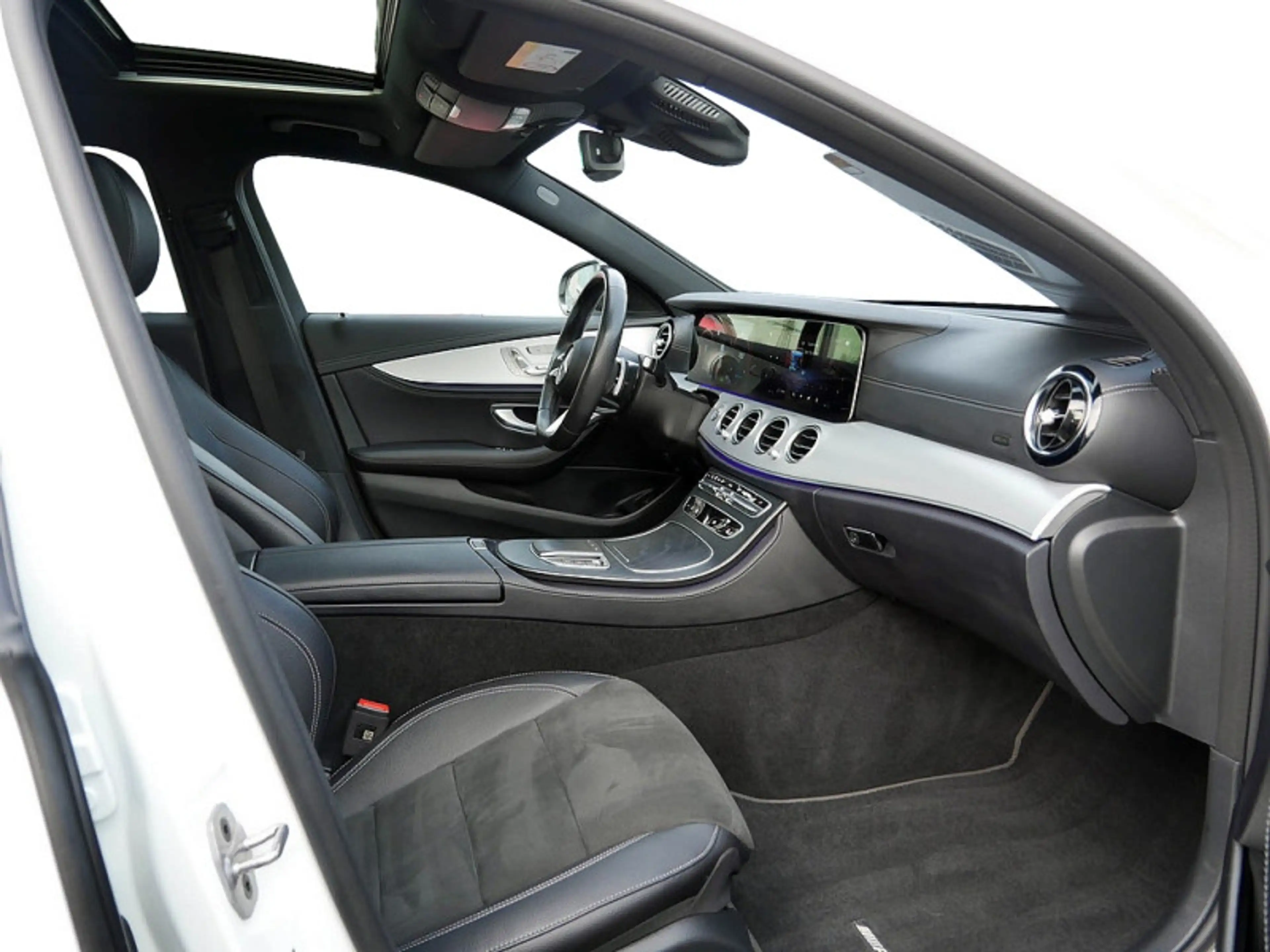 Mercedes-Benz E 450 T 4M AMG BURM NIGHT WIDE MEMO 360 AHK SPUR — photo 7