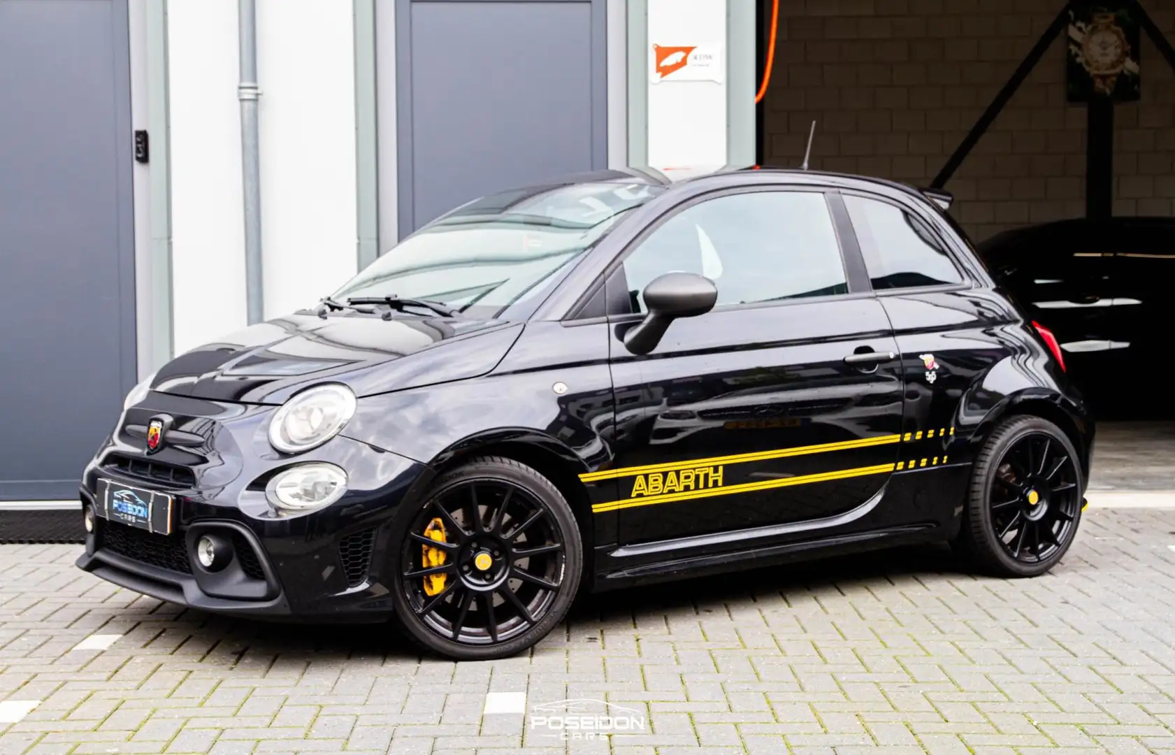 Fiat 500 Abarth Competizione 70th Anniversary BEATS | CARPLAY Zwart - 1