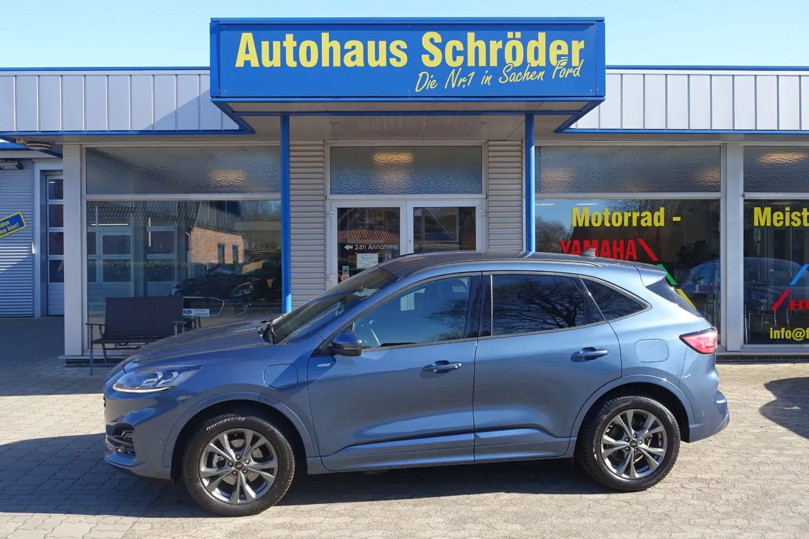 Ford Kuga Plug-In Hybrid ST-Line X - 2,5PHEV / AHK Blau - 1