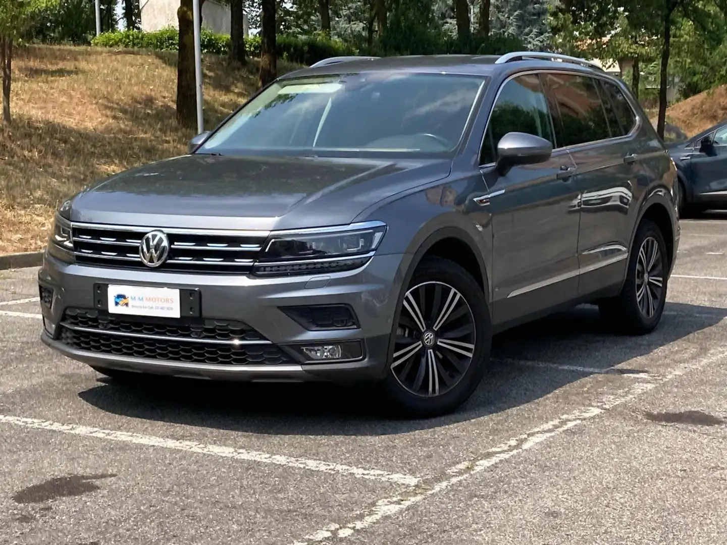 Volkswagen Tiguan Allspace 2.0 TDI  DSG 4MOTION 7 POSTI  TETTUCCIO APRIBILE Grigio - 1