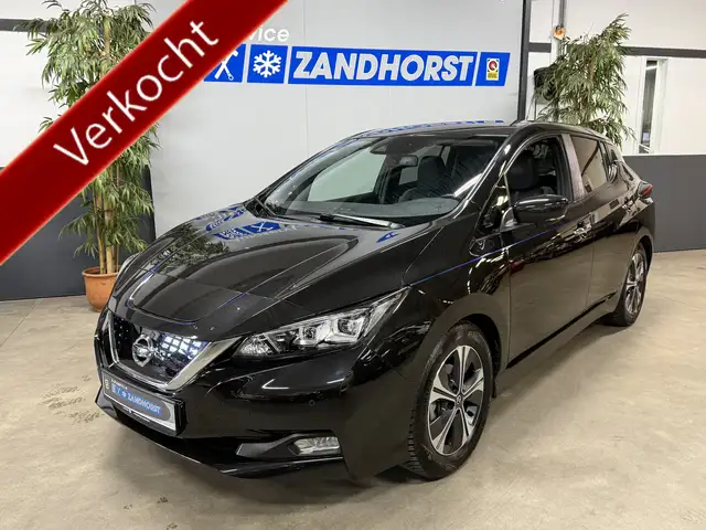 Nissan Leaf Tekna 40 kWh Verkocht !!