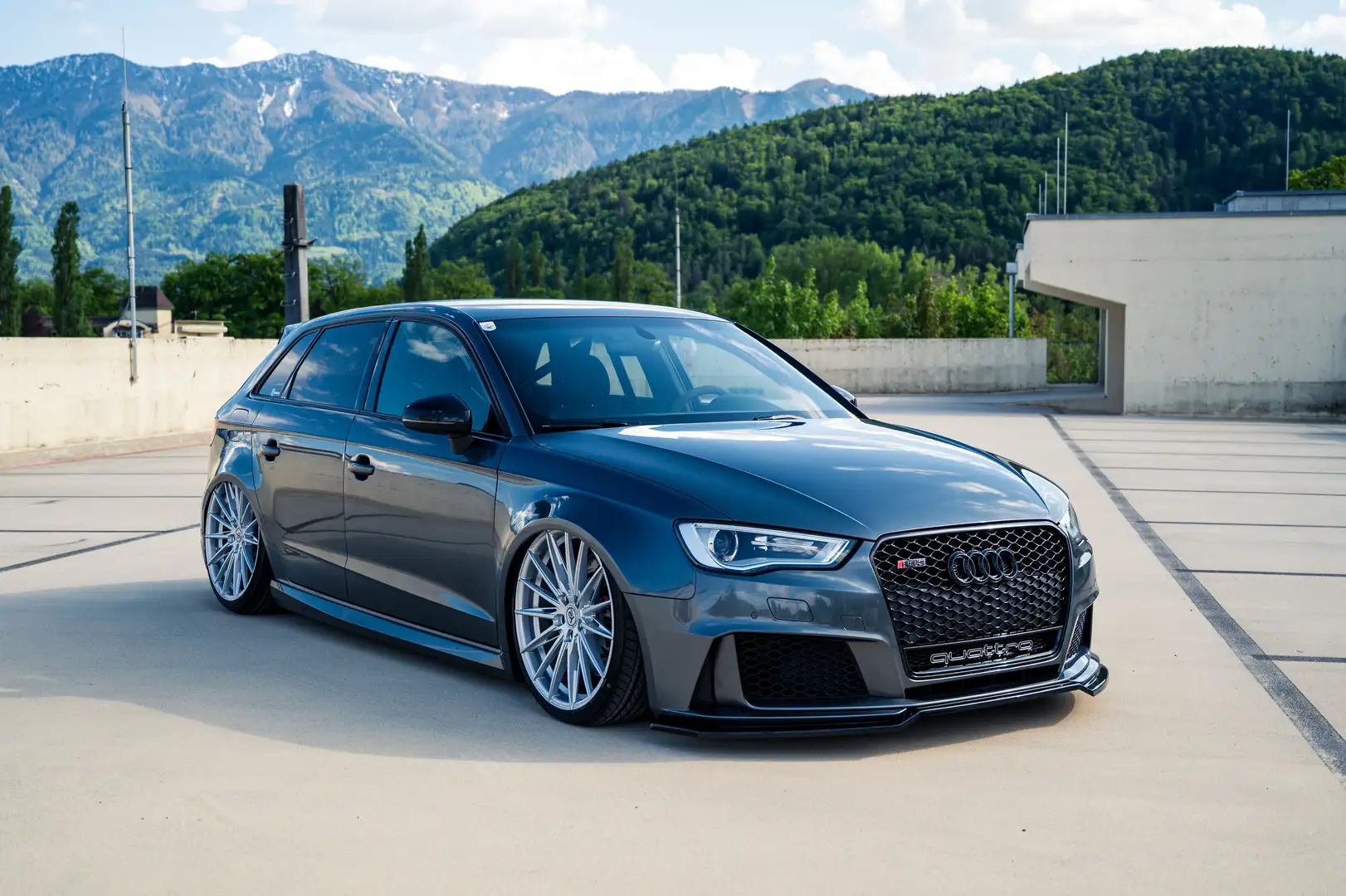 Audi RS3 SB 2,5 TFSI quattro S-tronic - 1