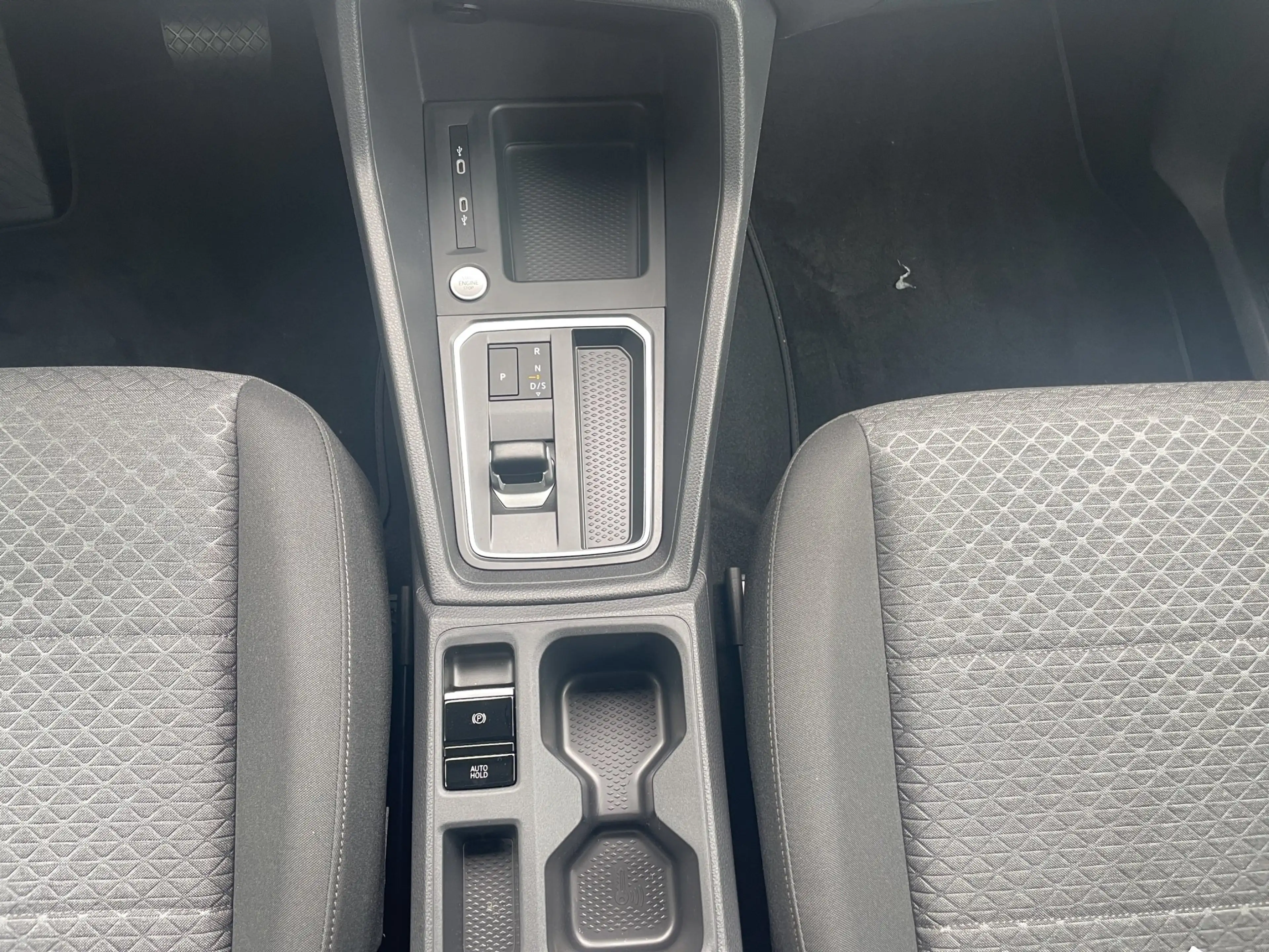Ford Grand Tourneo Connect Titanium L2. 1.5 l EcoBoost PHEV. 6-Gang-A — photo 15