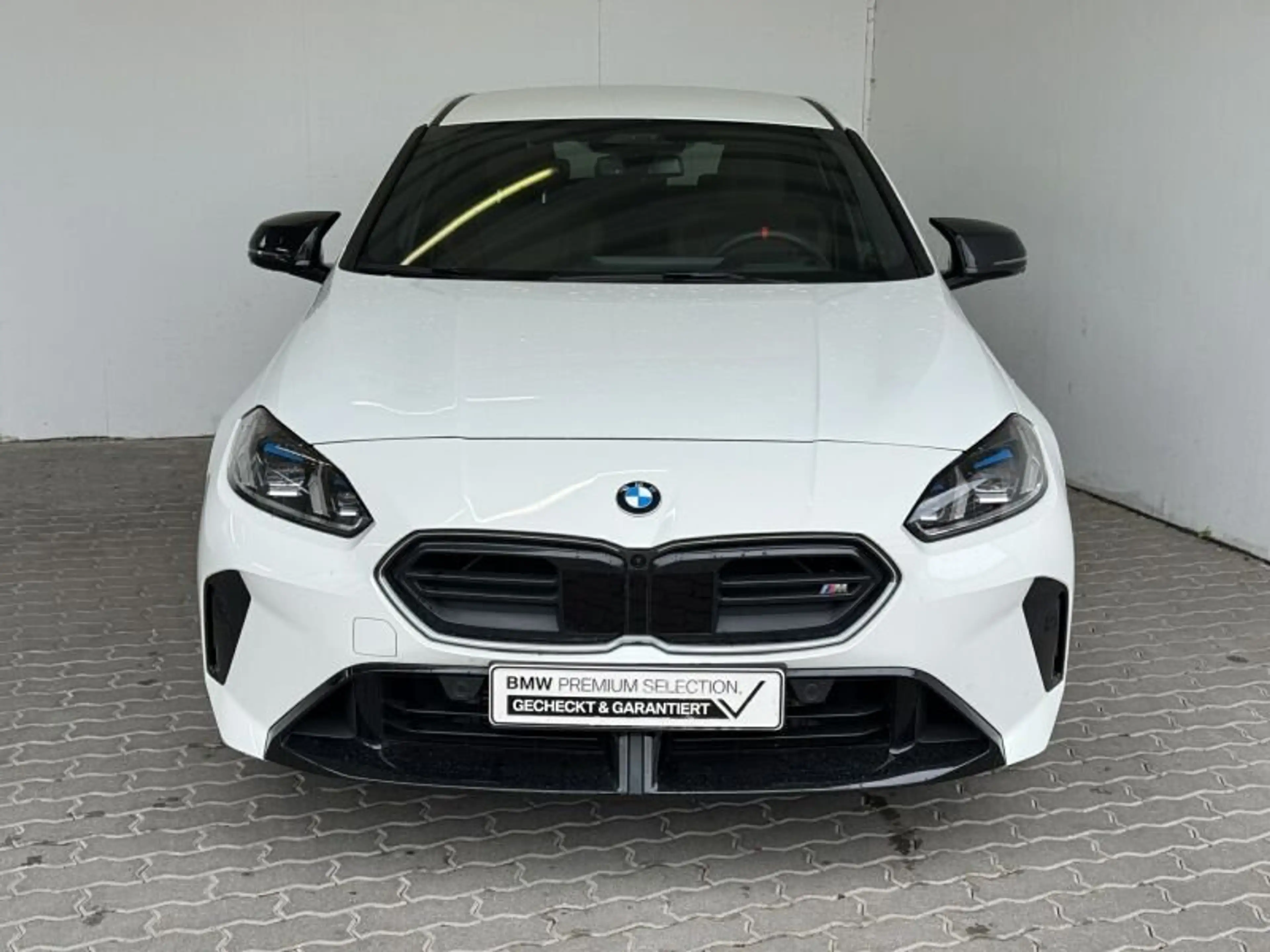 BMW 135 M xDrive Limousine Navi.LED.360°.AHK.ACC.KfZg — photo 2