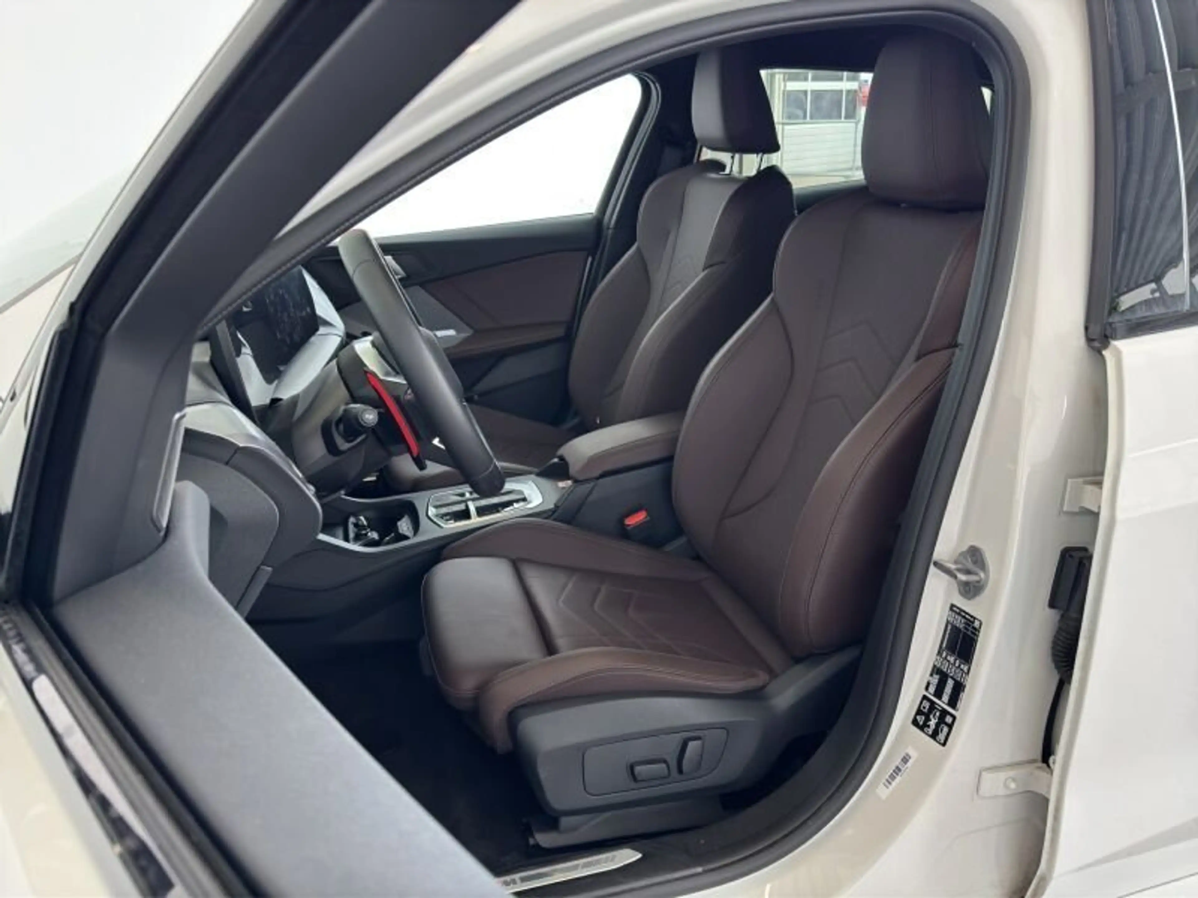 BMW 135 M xDrive Limousine Navi.LED.360°.AHK.ACC.KfZg — photo 8