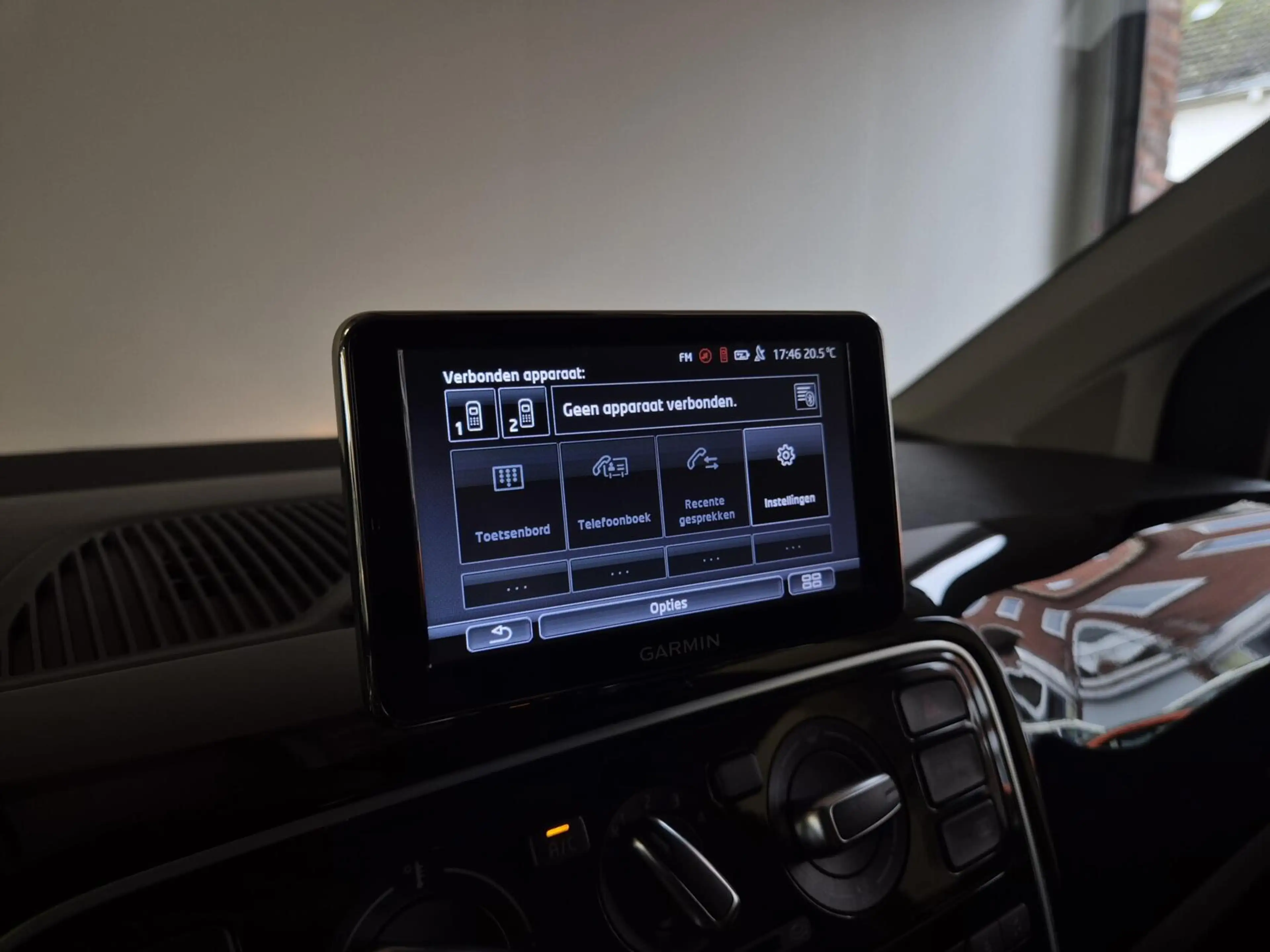 Volkswagen up! 1.0 high up! / Leren Bekleding / Cruisecontrol — photo 15