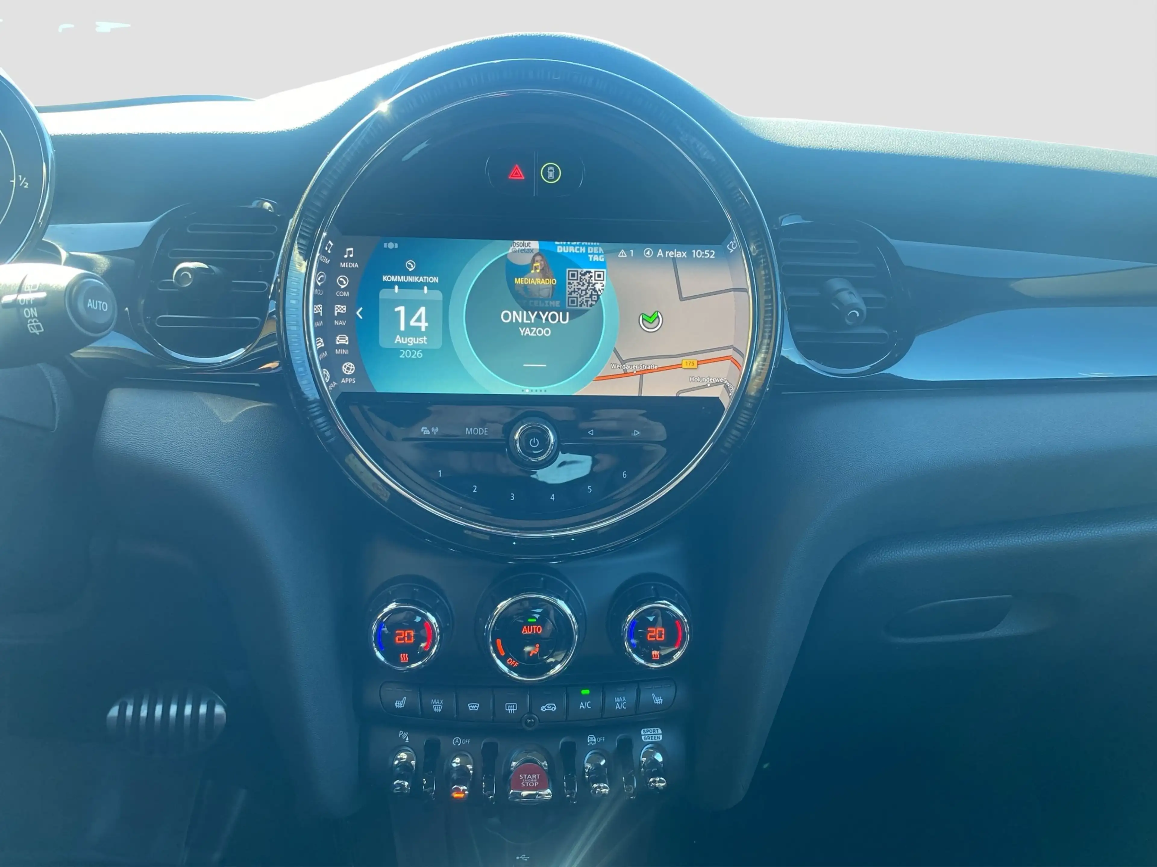 MINI Cooper S JCW Trim LED ACC DrvAss HUD RFK Carplay — photo 14