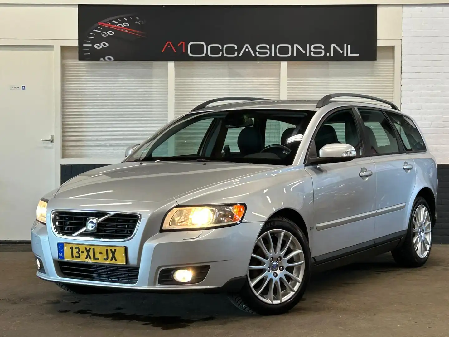 Volvo V50 1.8F Edition I Grau - 2