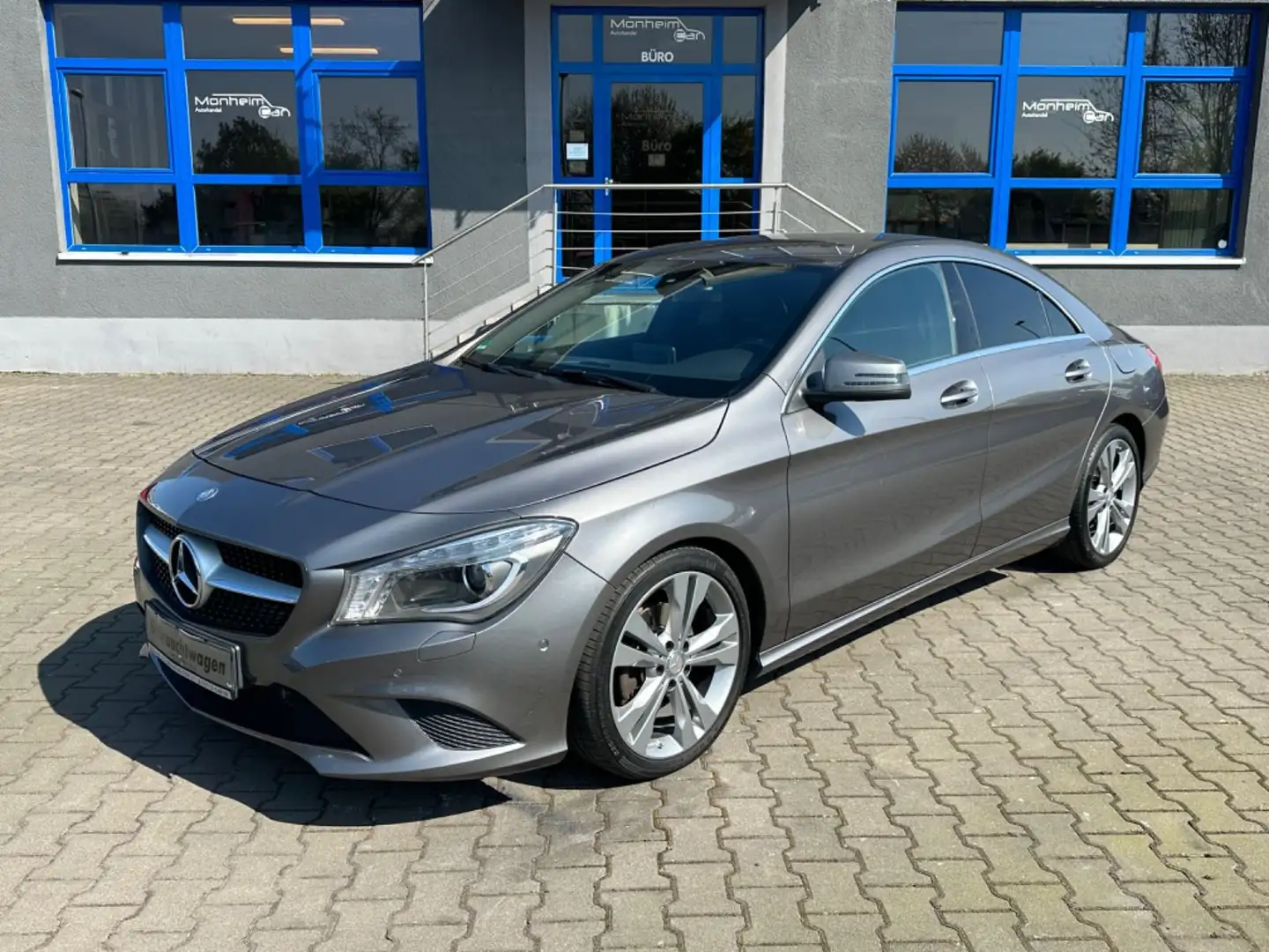 Mercedes-Benz CLA 180 CLA -Klasse CLA 180 Gris - 1